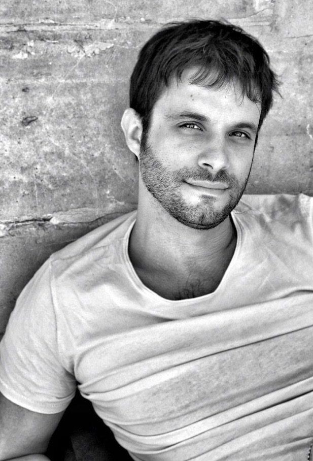 actor Alexandre Guansé large photo