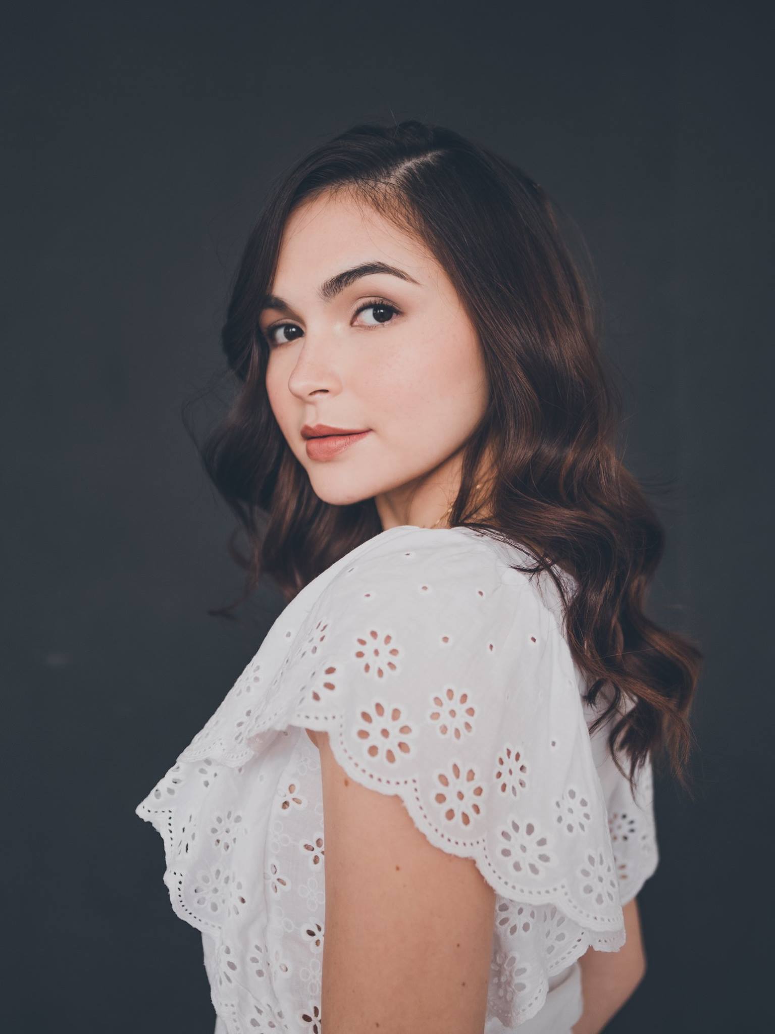 actor Sarah Patricia Gill large photo