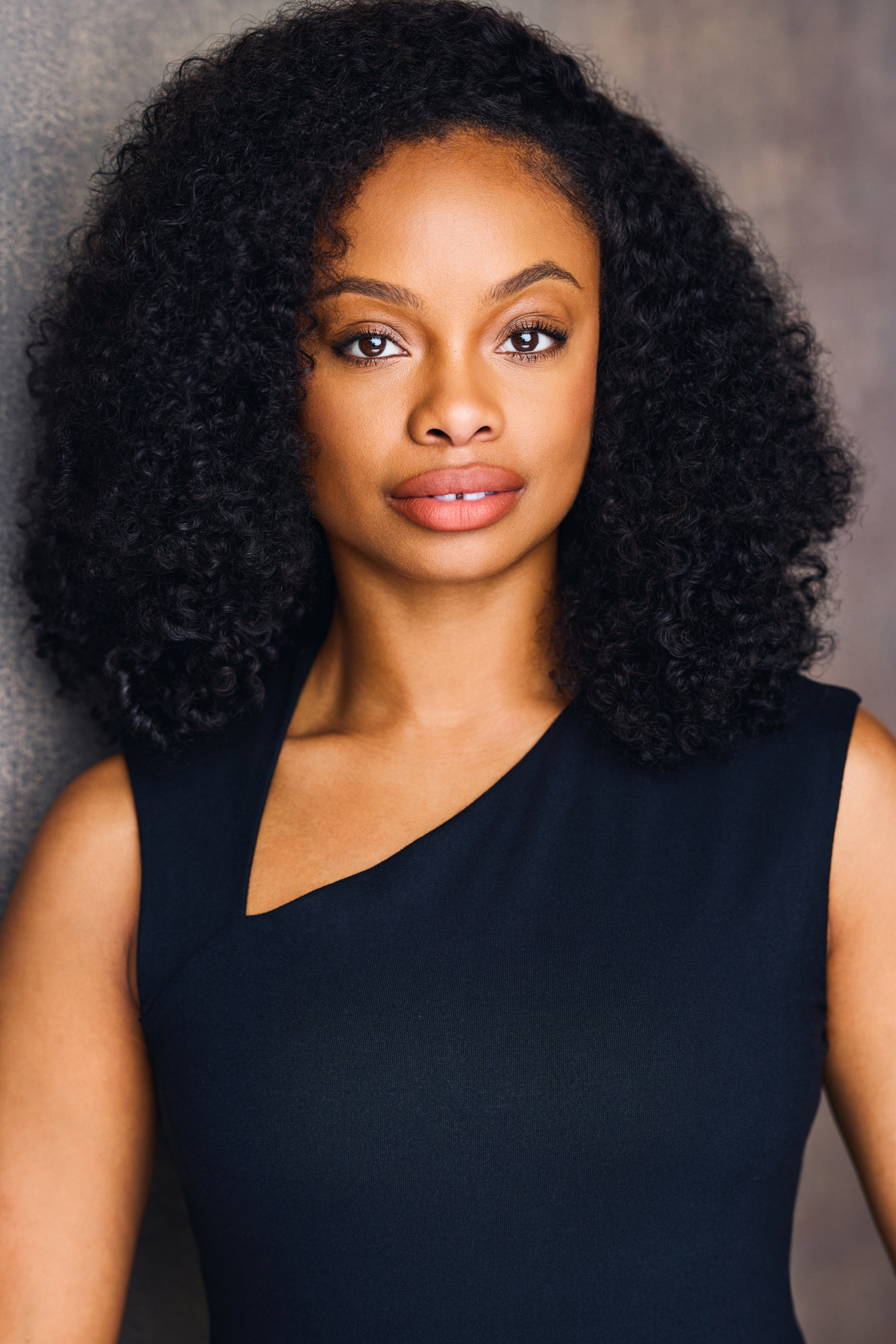 actor Amethyst Davis large photo