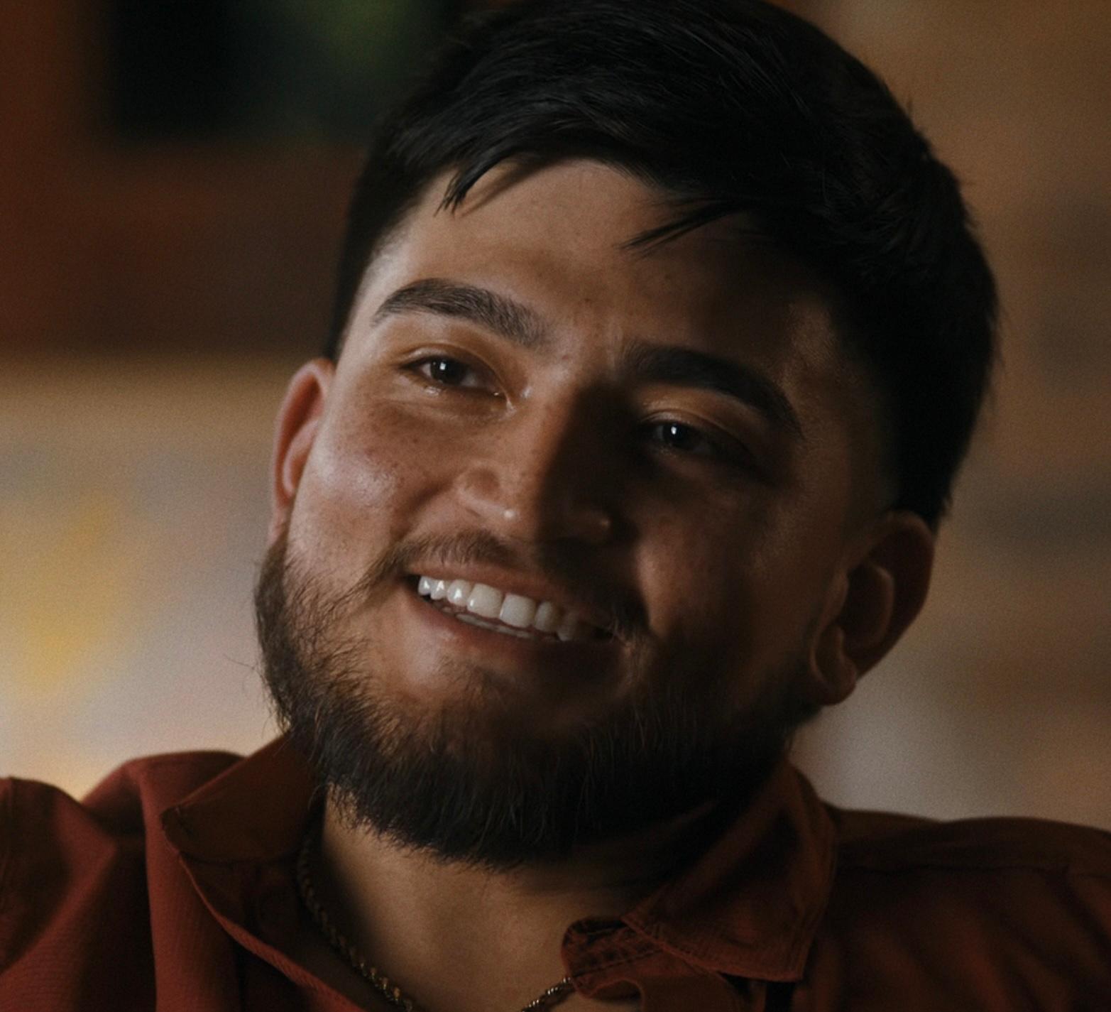 actor Raul Torres large photo