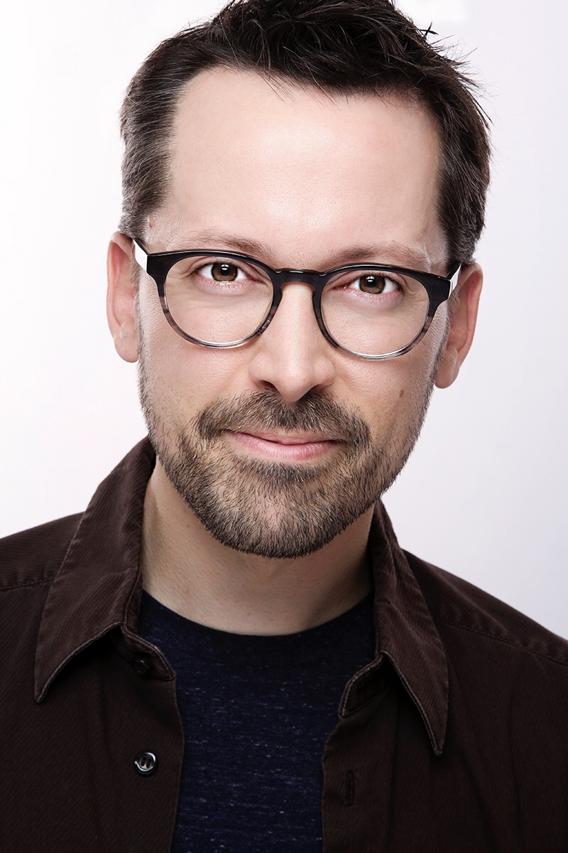 actor Daniel J. Roberts large photo