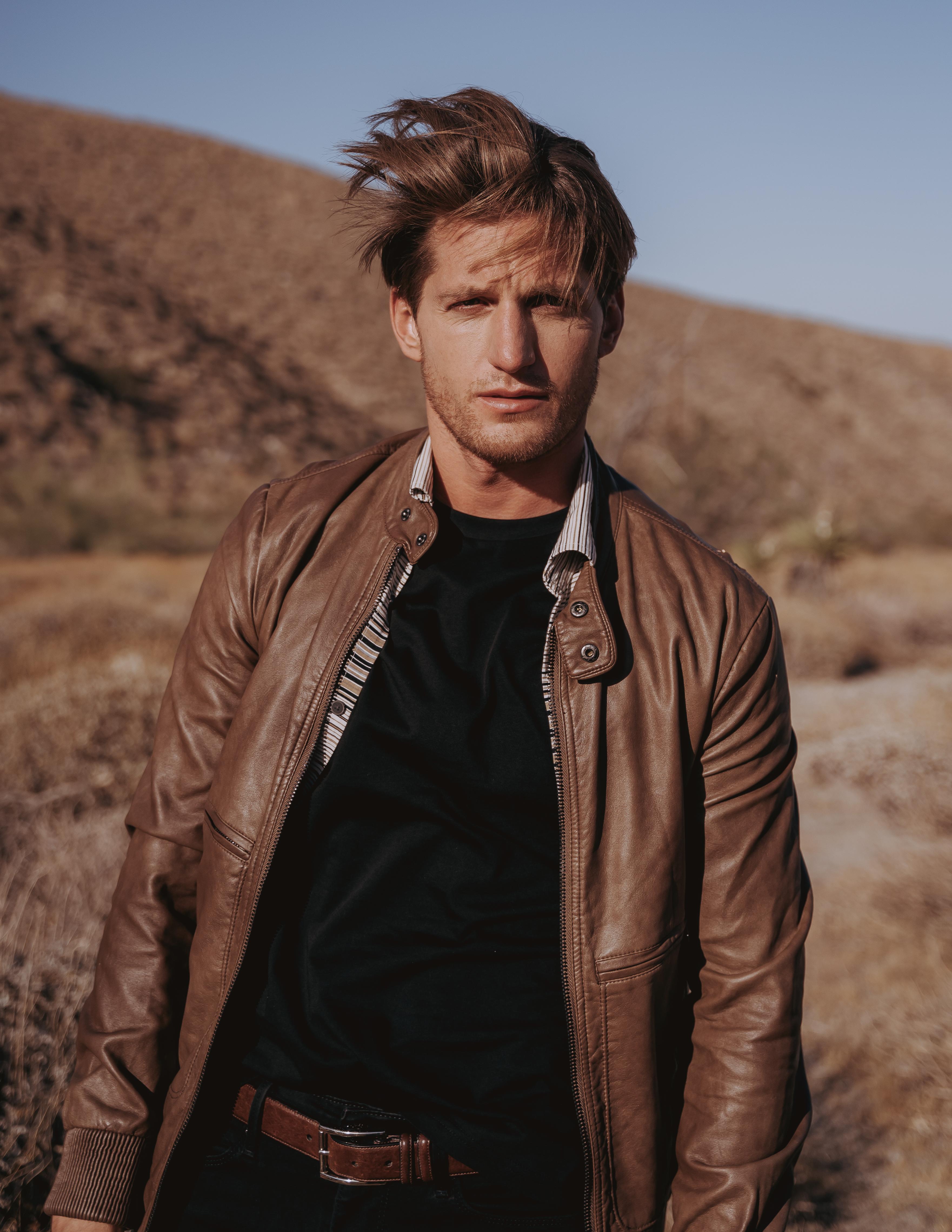 actor Kyle Dondlinger large photo