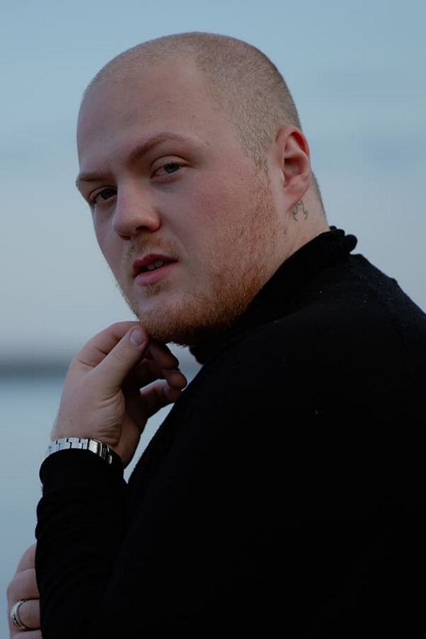 actor Will Murphy large photo