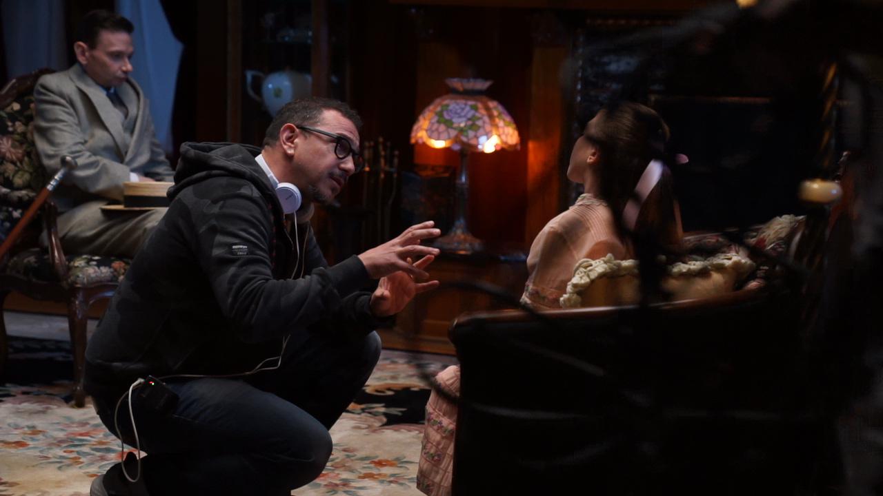 actor Dean Matthew Ronalds large photo