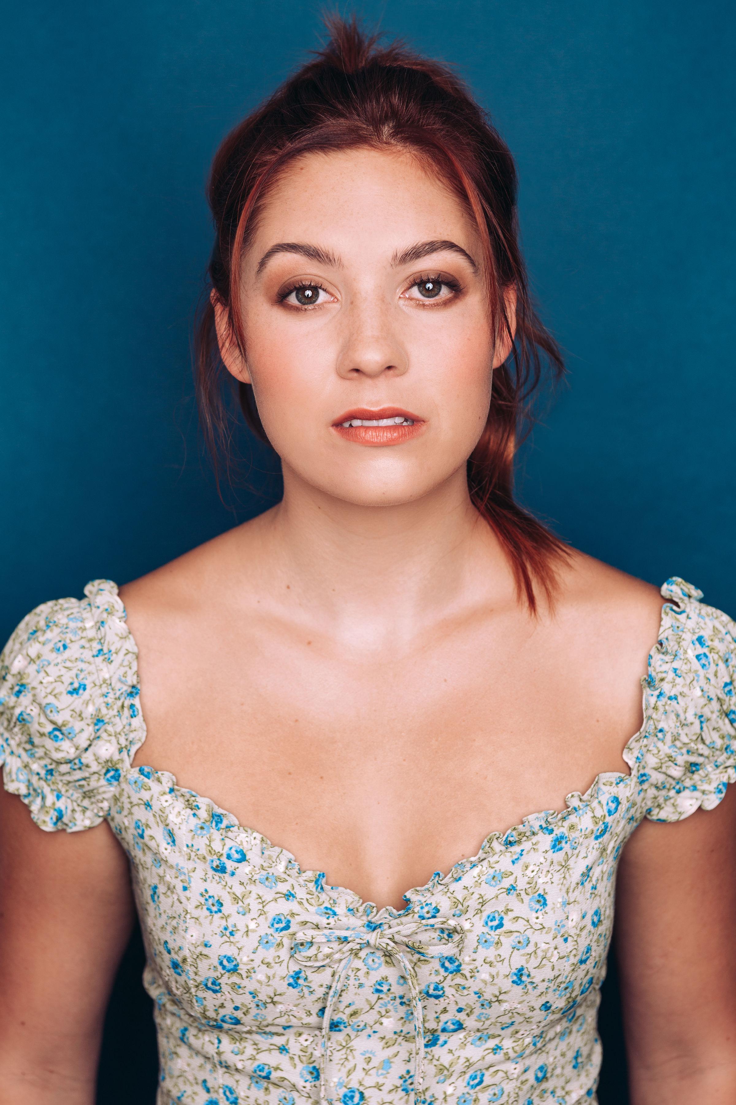 actor Lizzy Walther large photo