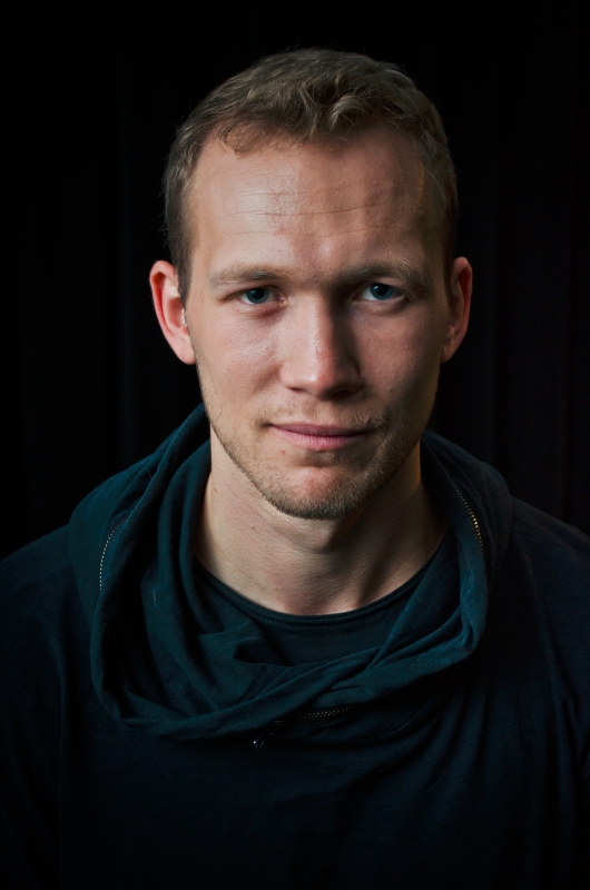 actor Bartosz Mikulak large photo