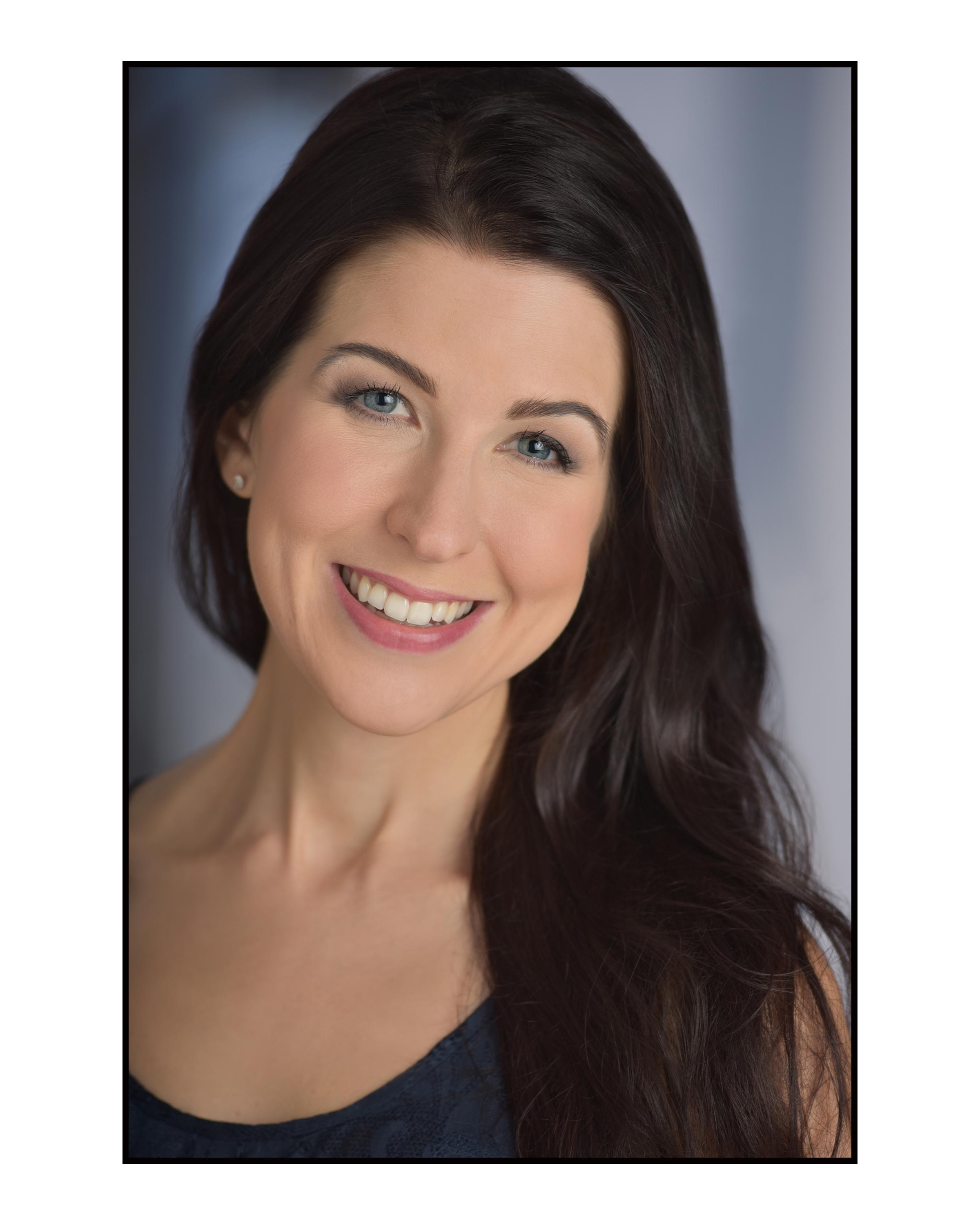 actor Jennifer Logue large photo