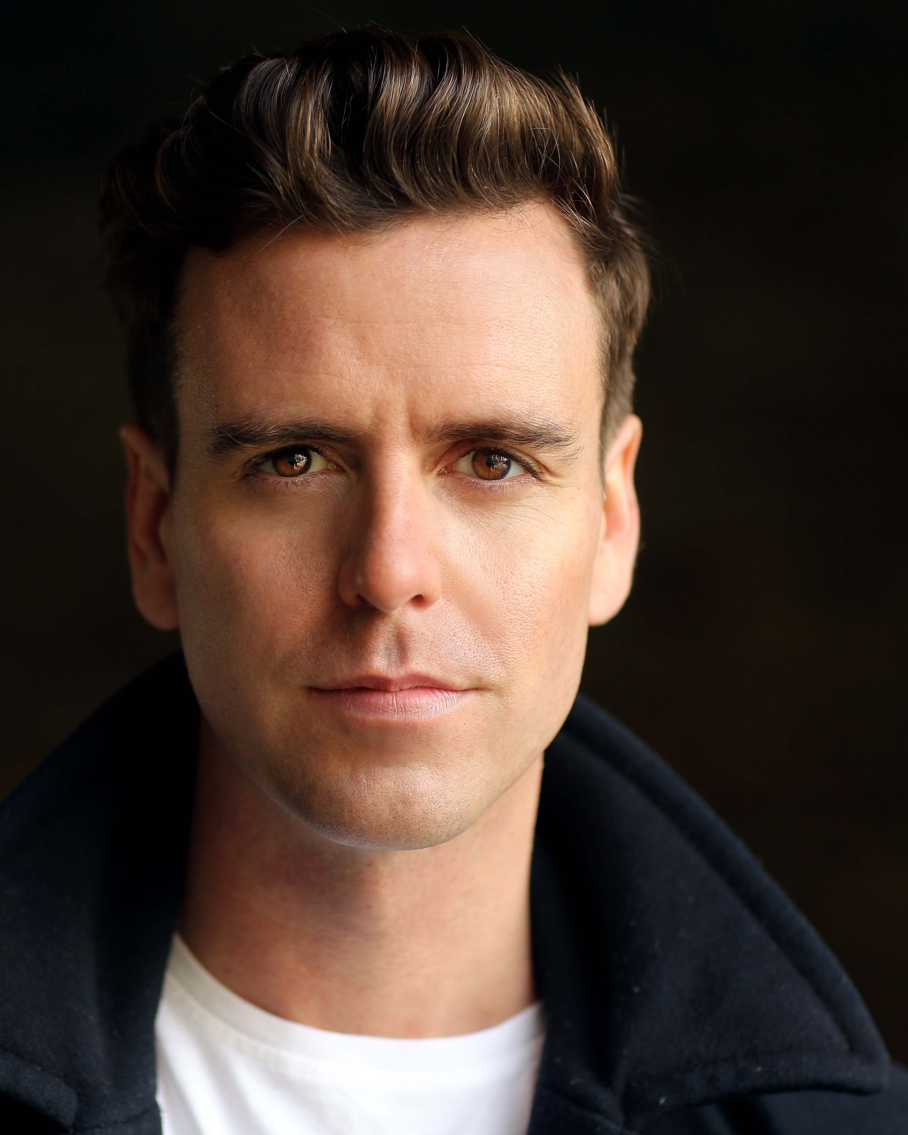 actor Tom Stuart large photo