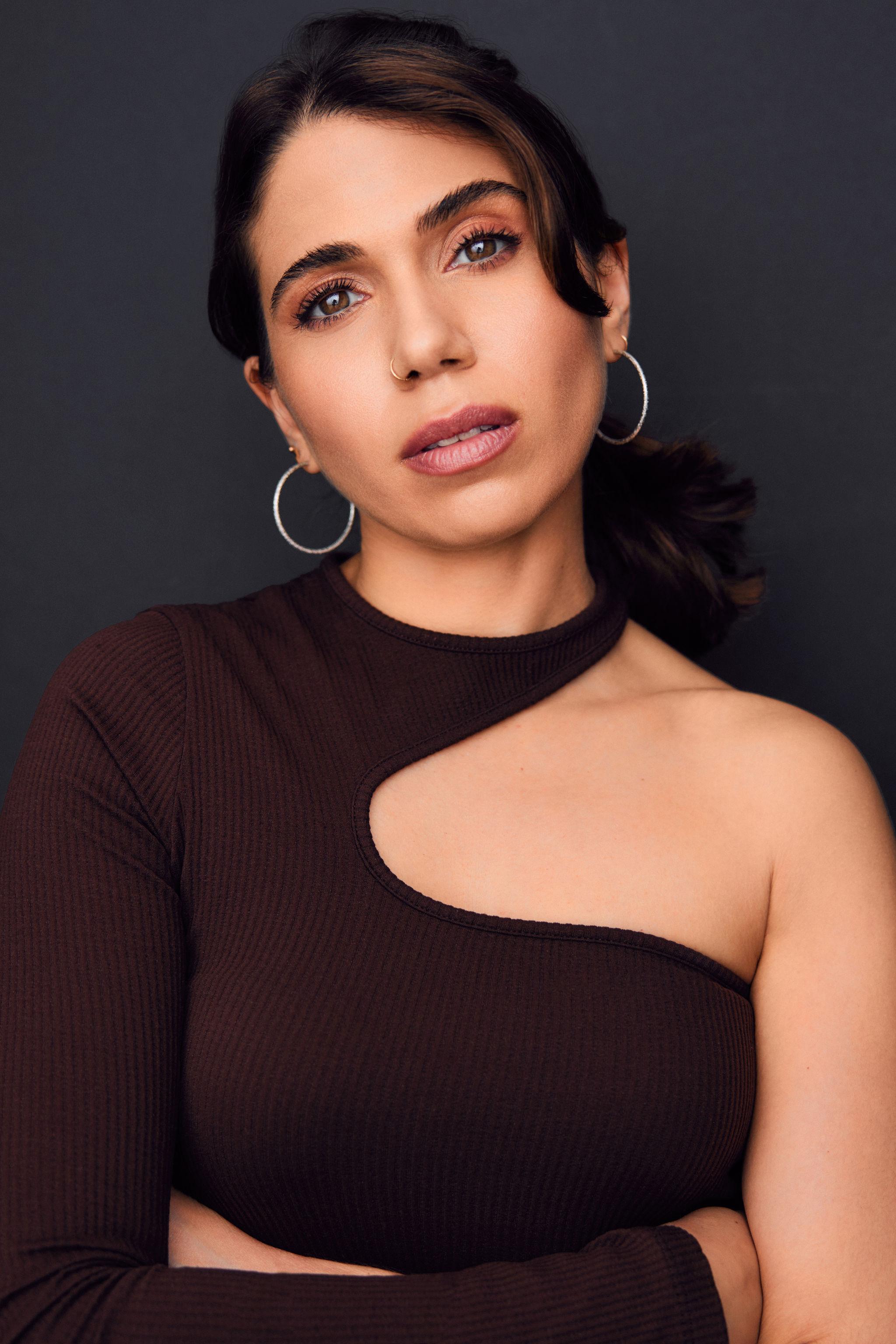 actor Diana Pou large photo