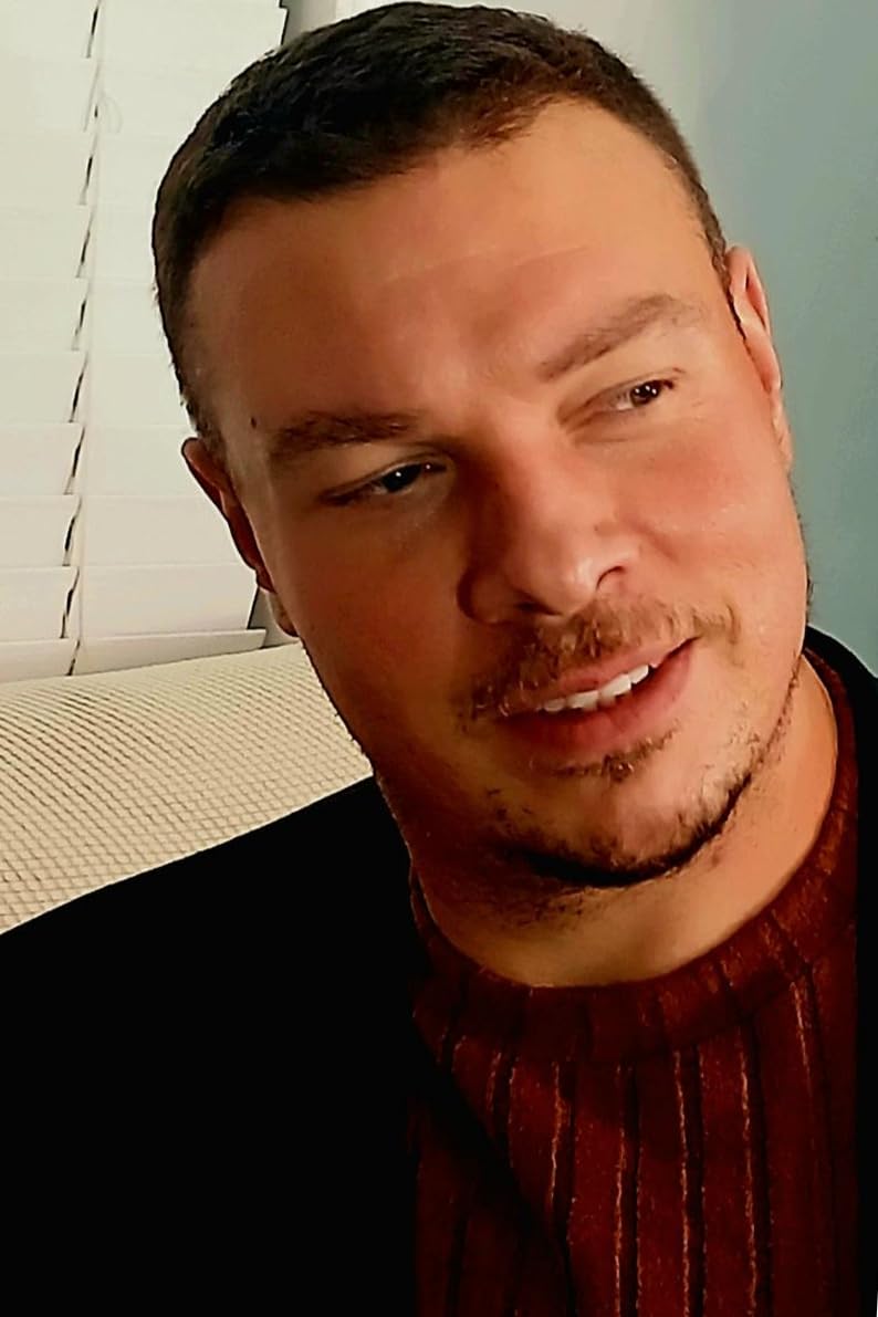 actor Daniel Charles DesVerges large photo