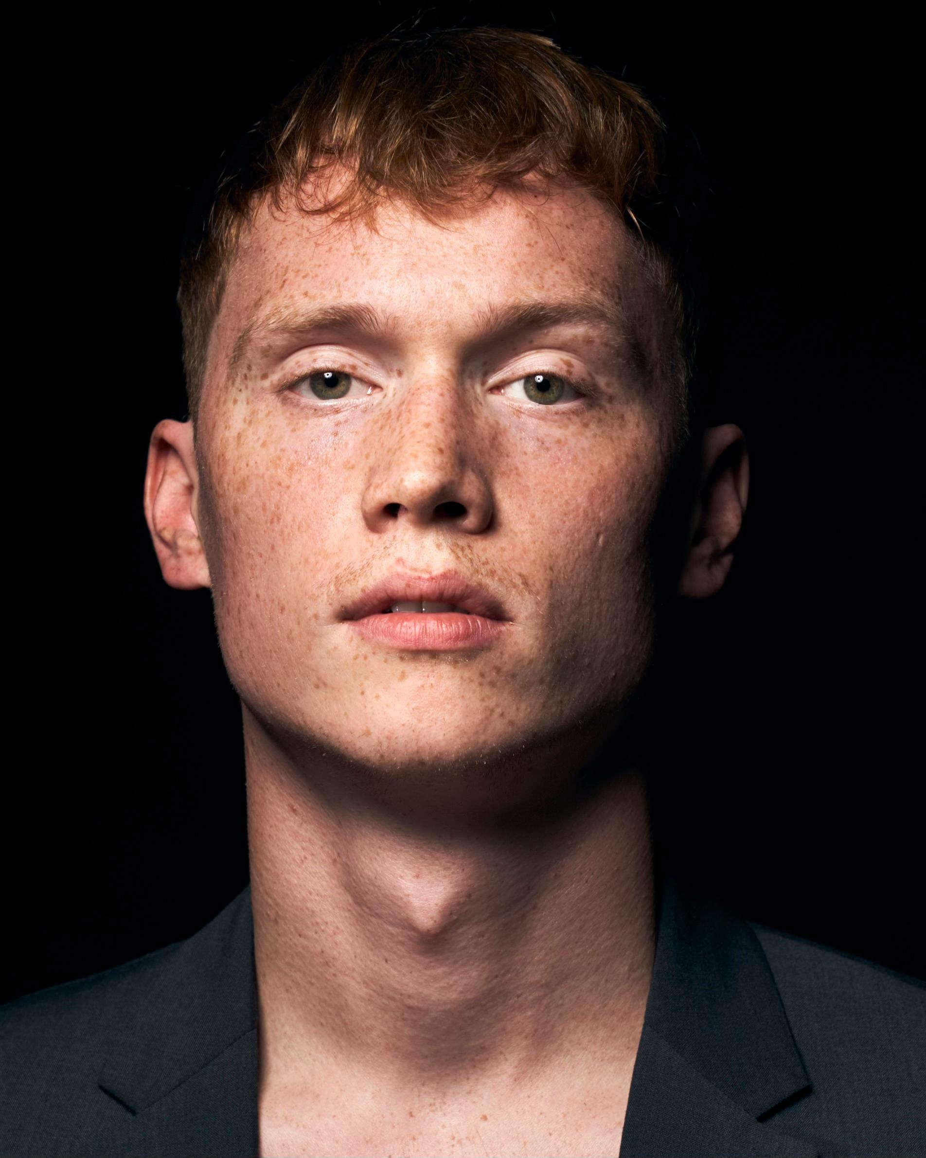 actor Oliver Due large photo