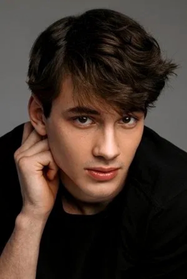 actor Pier-Gabriel Lajoie large photo