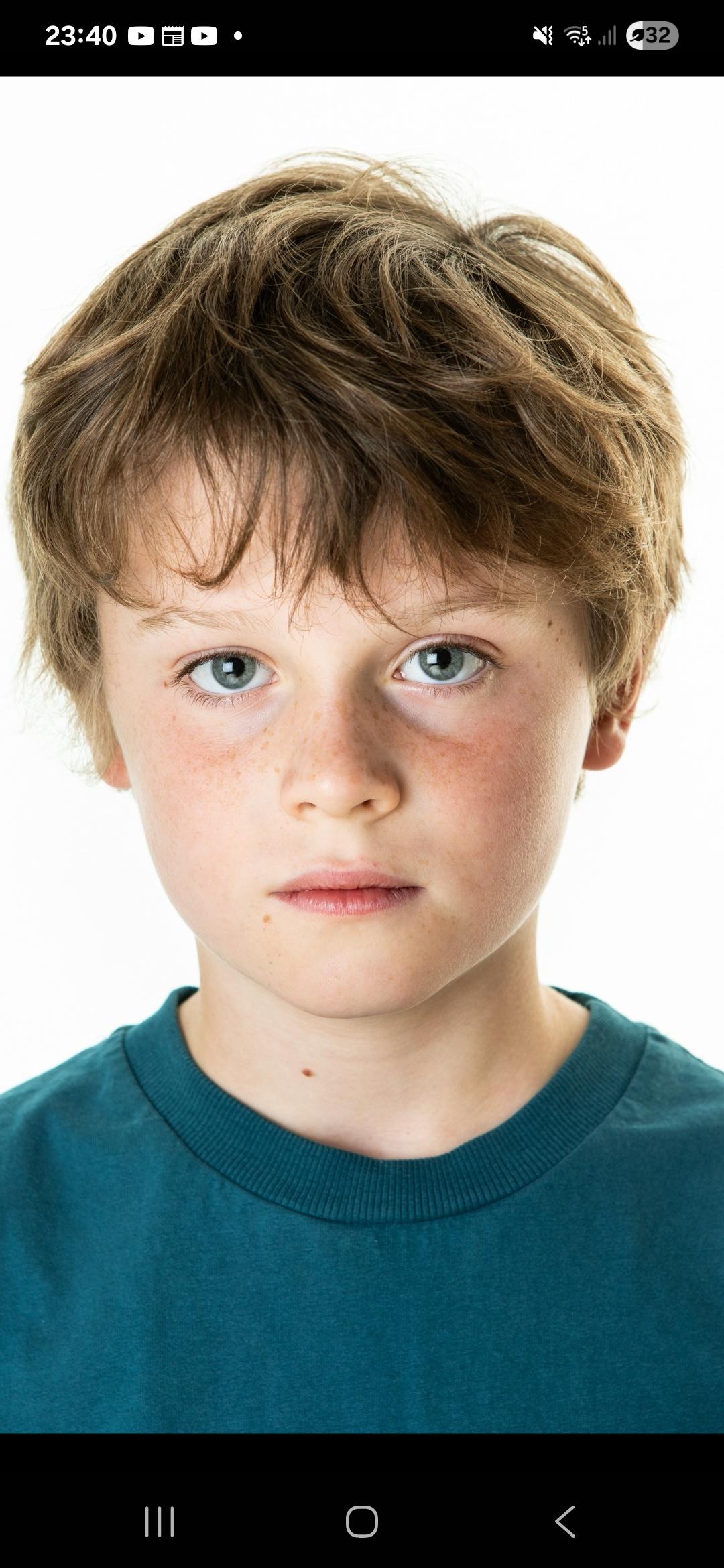 actor James Lintern large photo