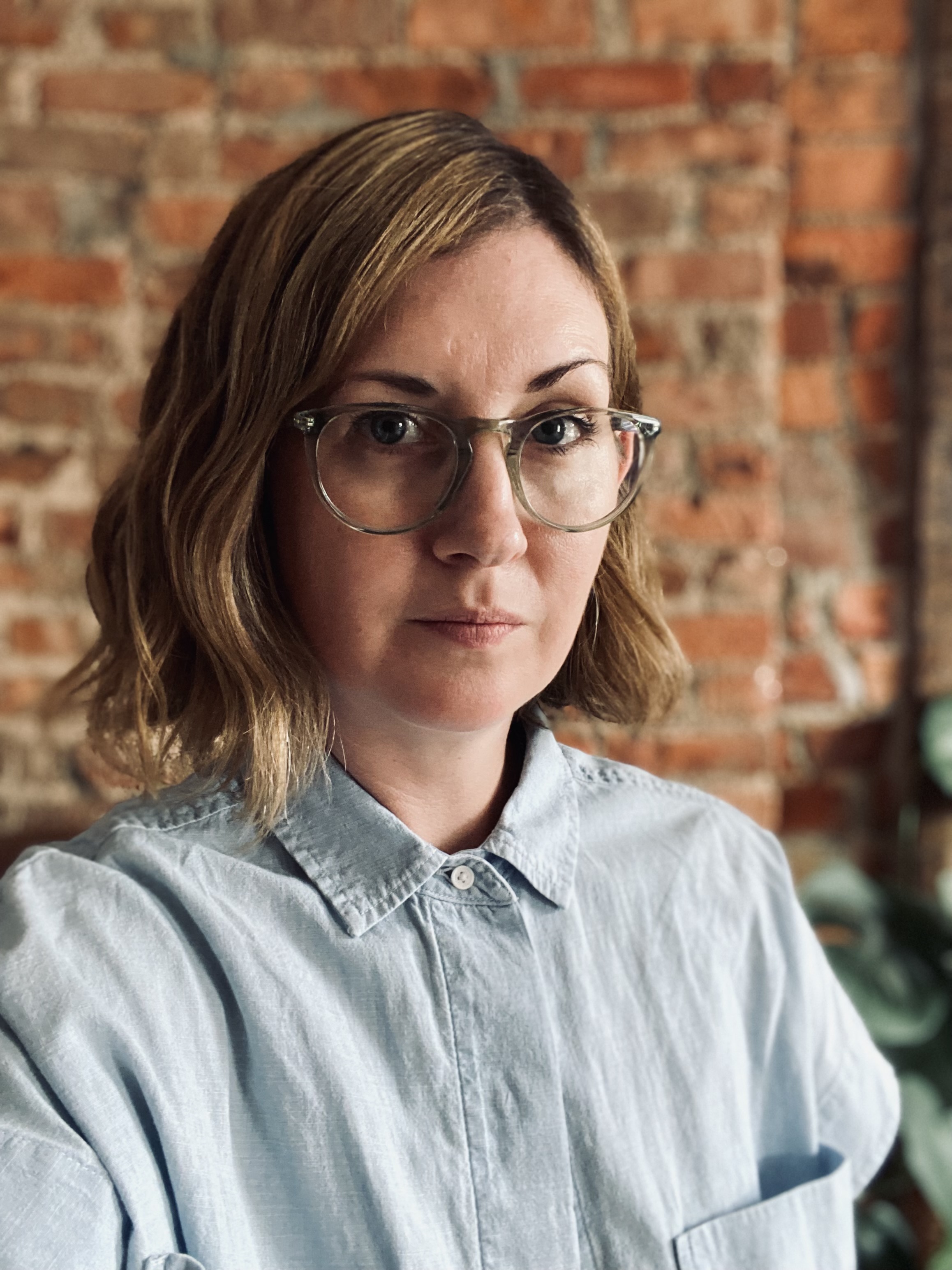 actor Caitlin Colford large photo