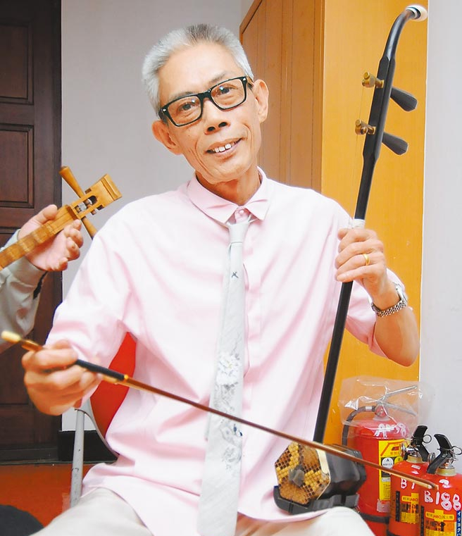 actor Johnny Chung-Jen Lin large photo