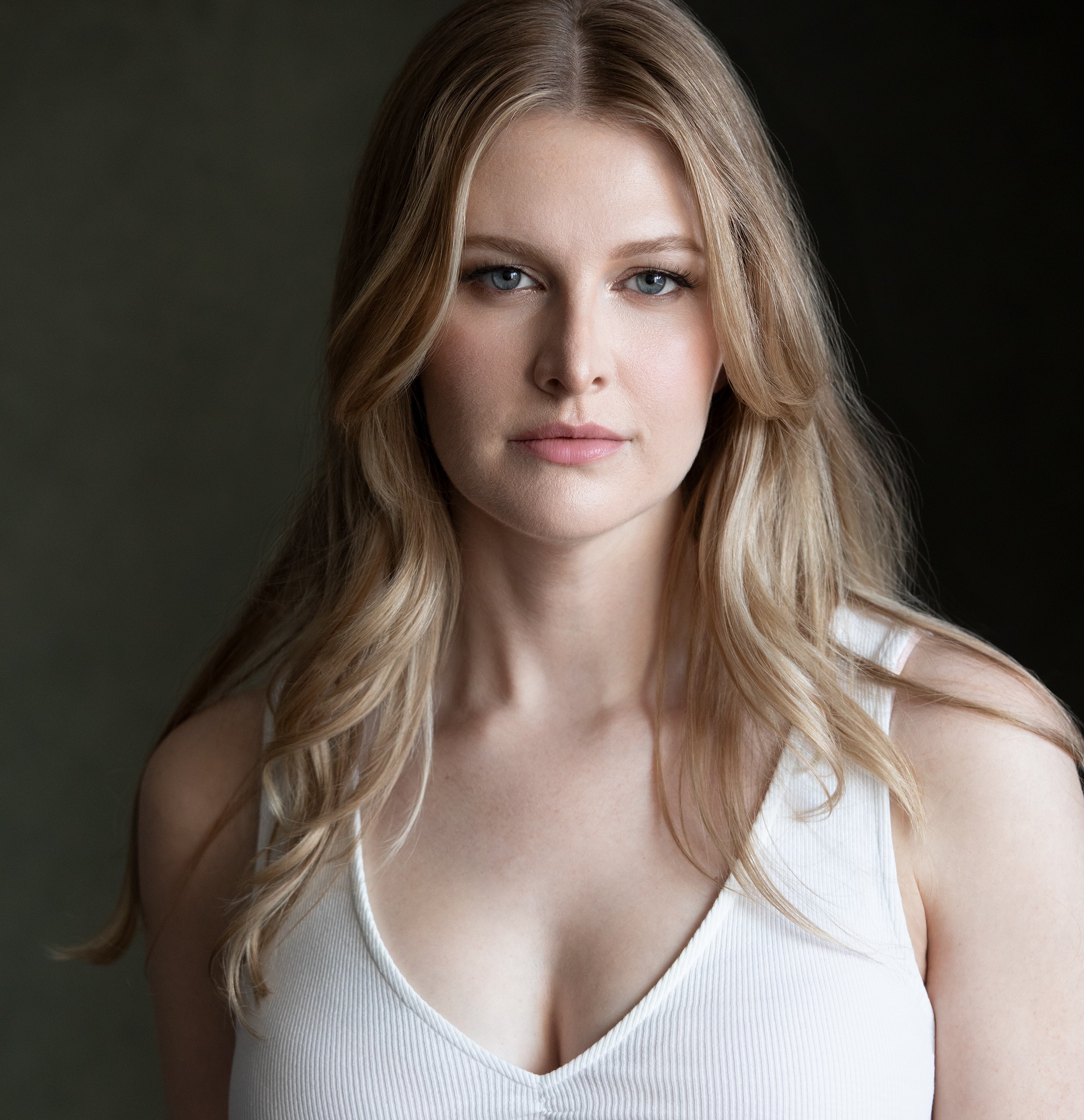 actor Zoe Towne large photo