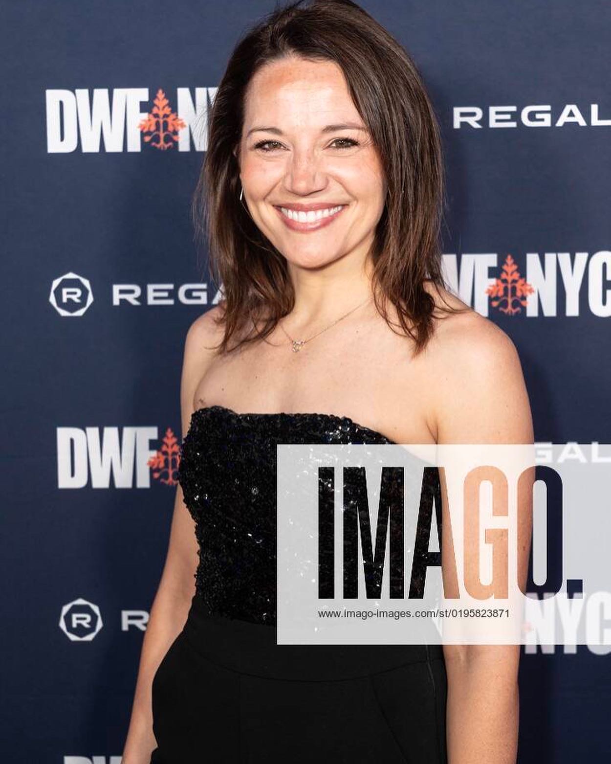 actor Tiffany Bedwell large photo