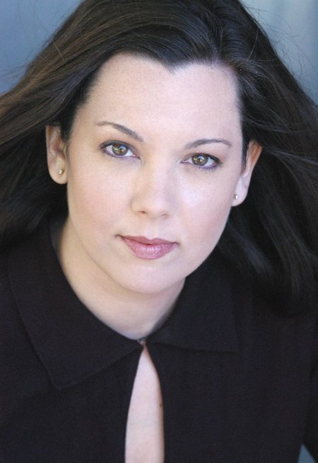 actor Nicole Marie Comer large photo