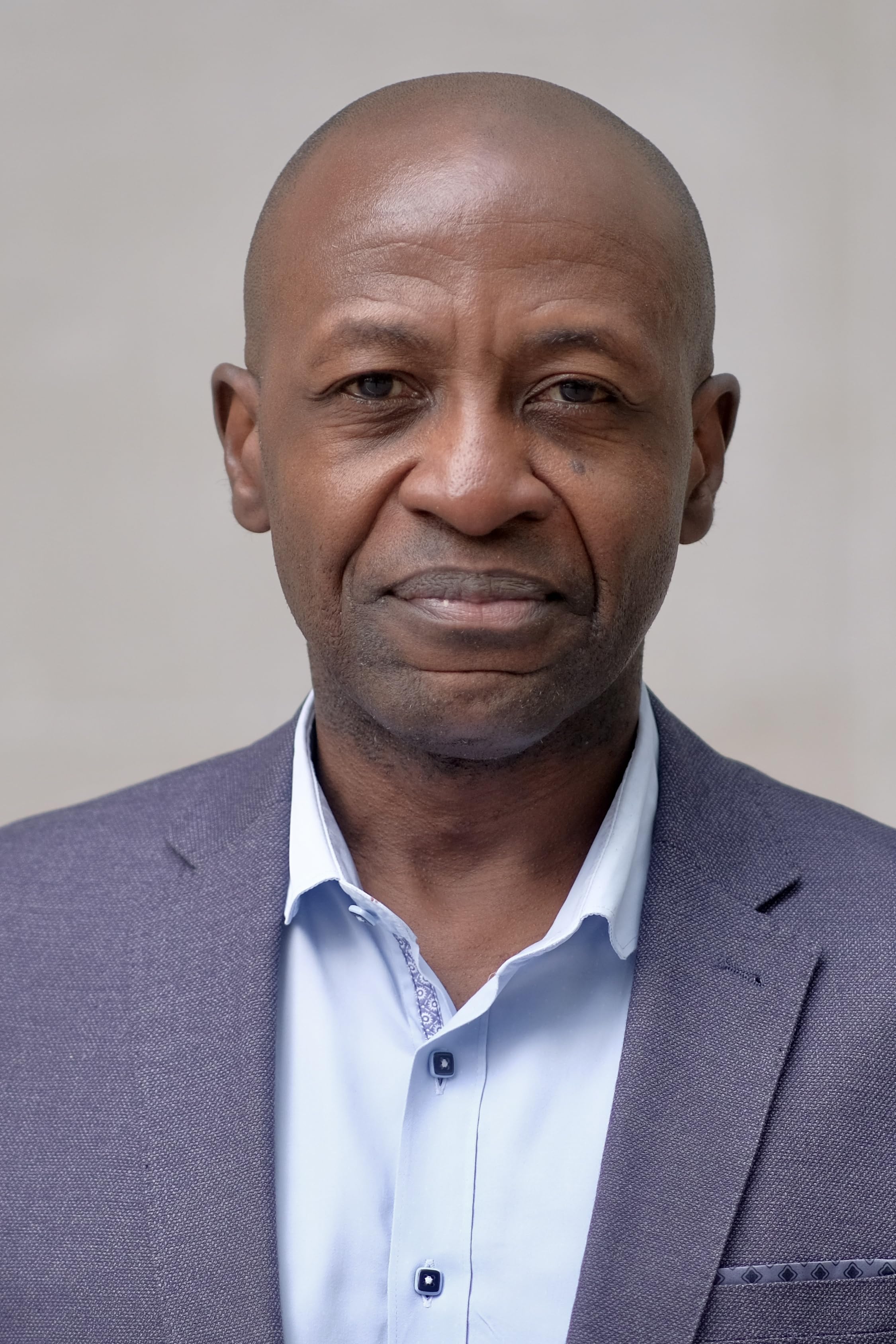 actor Leke Adebayo large photo