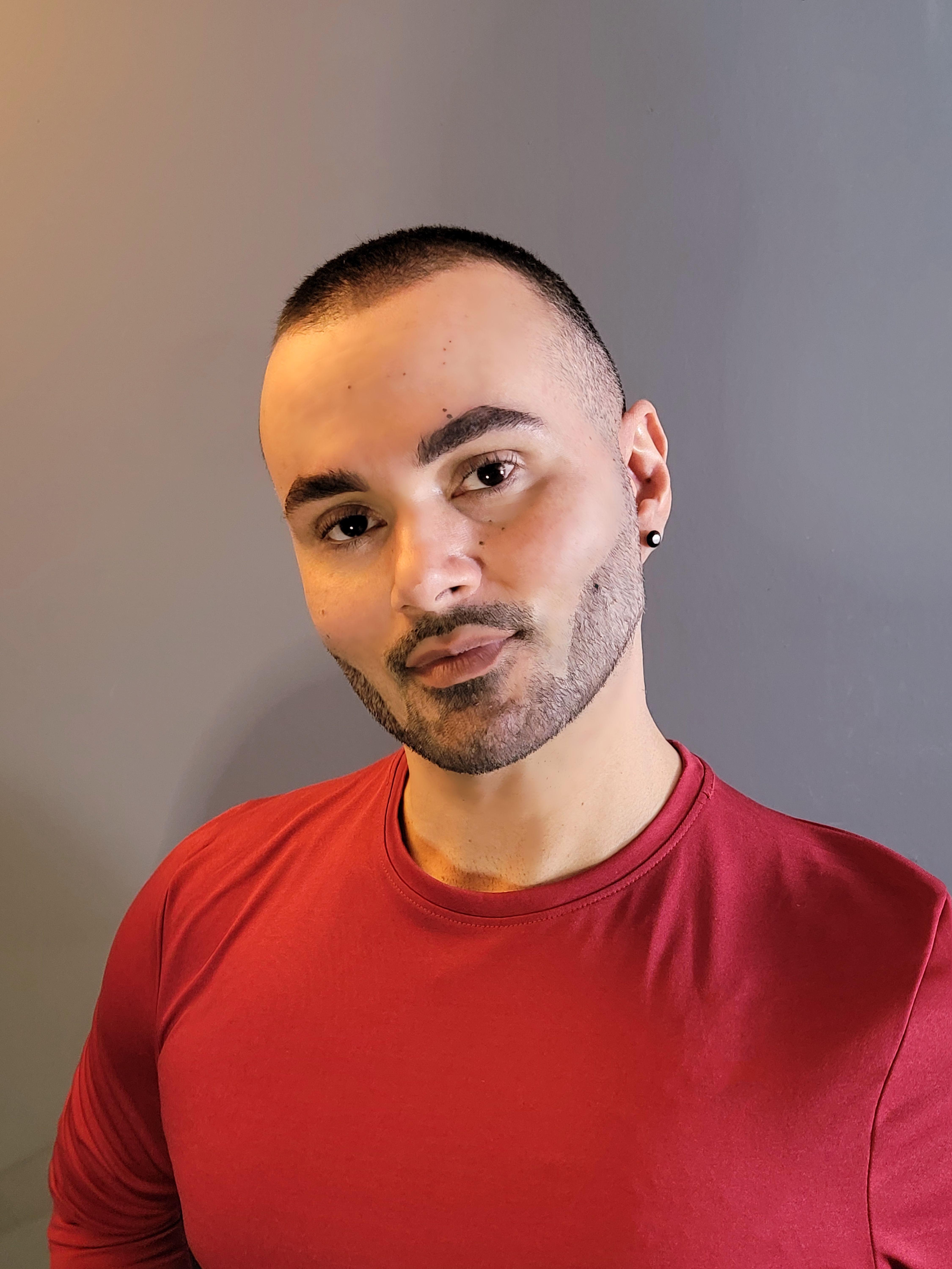 actor Yver Sorród large photo