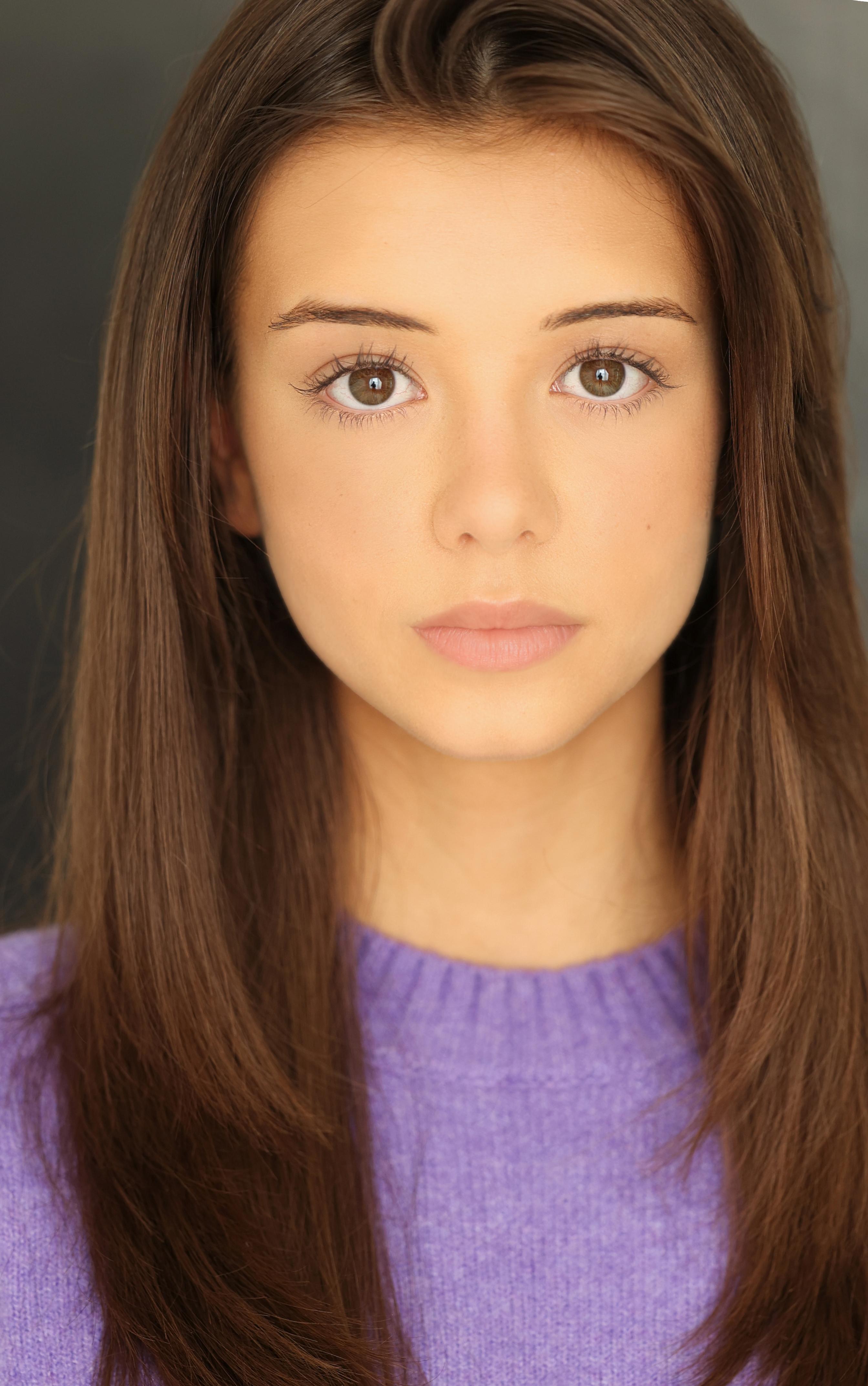 actor Julia Grace Anderson large photo