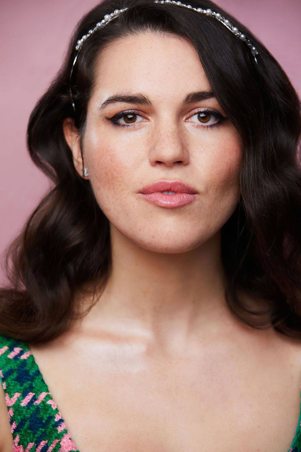 actor Grace Bosley large photo