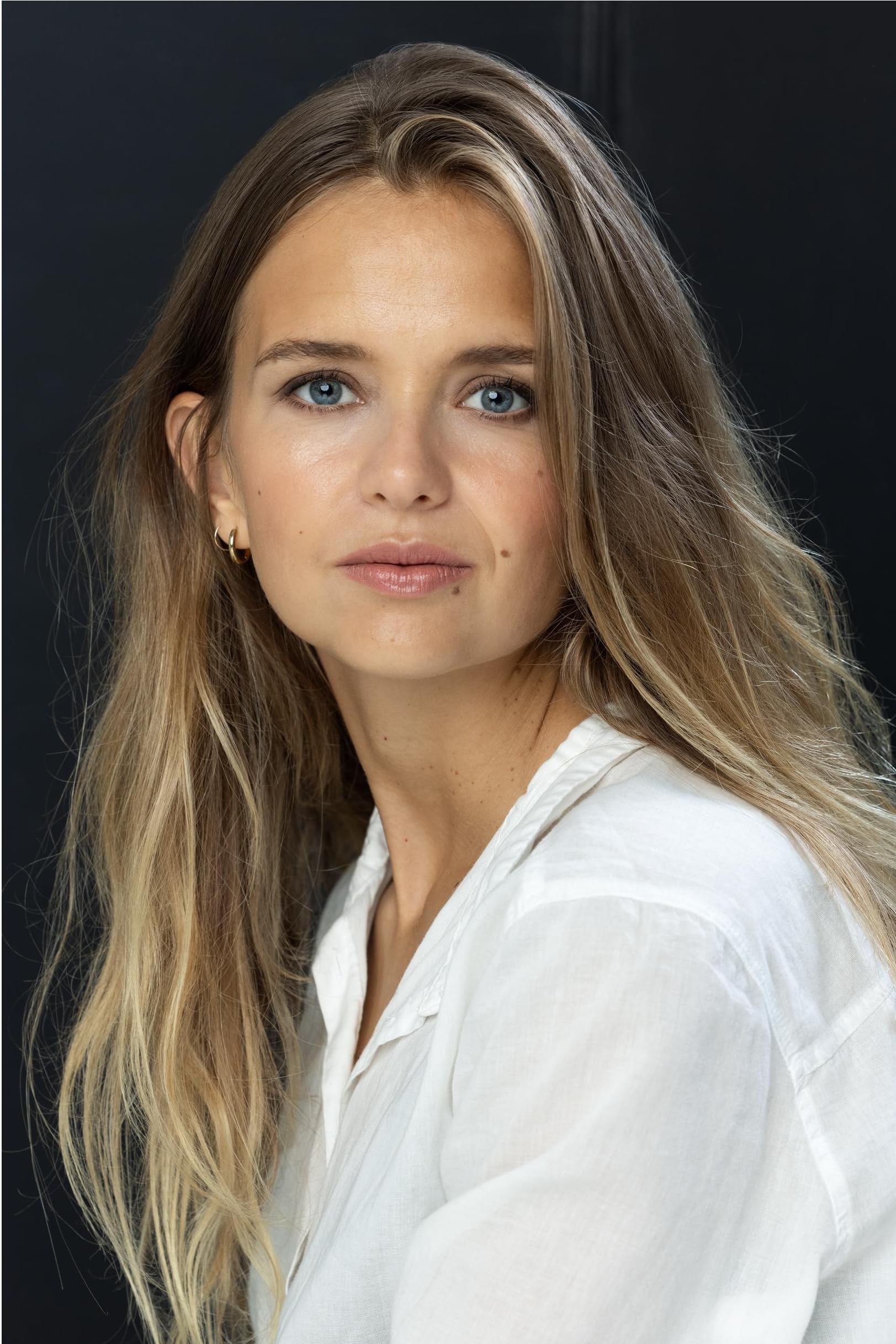 actor Saana Koivisto large photo