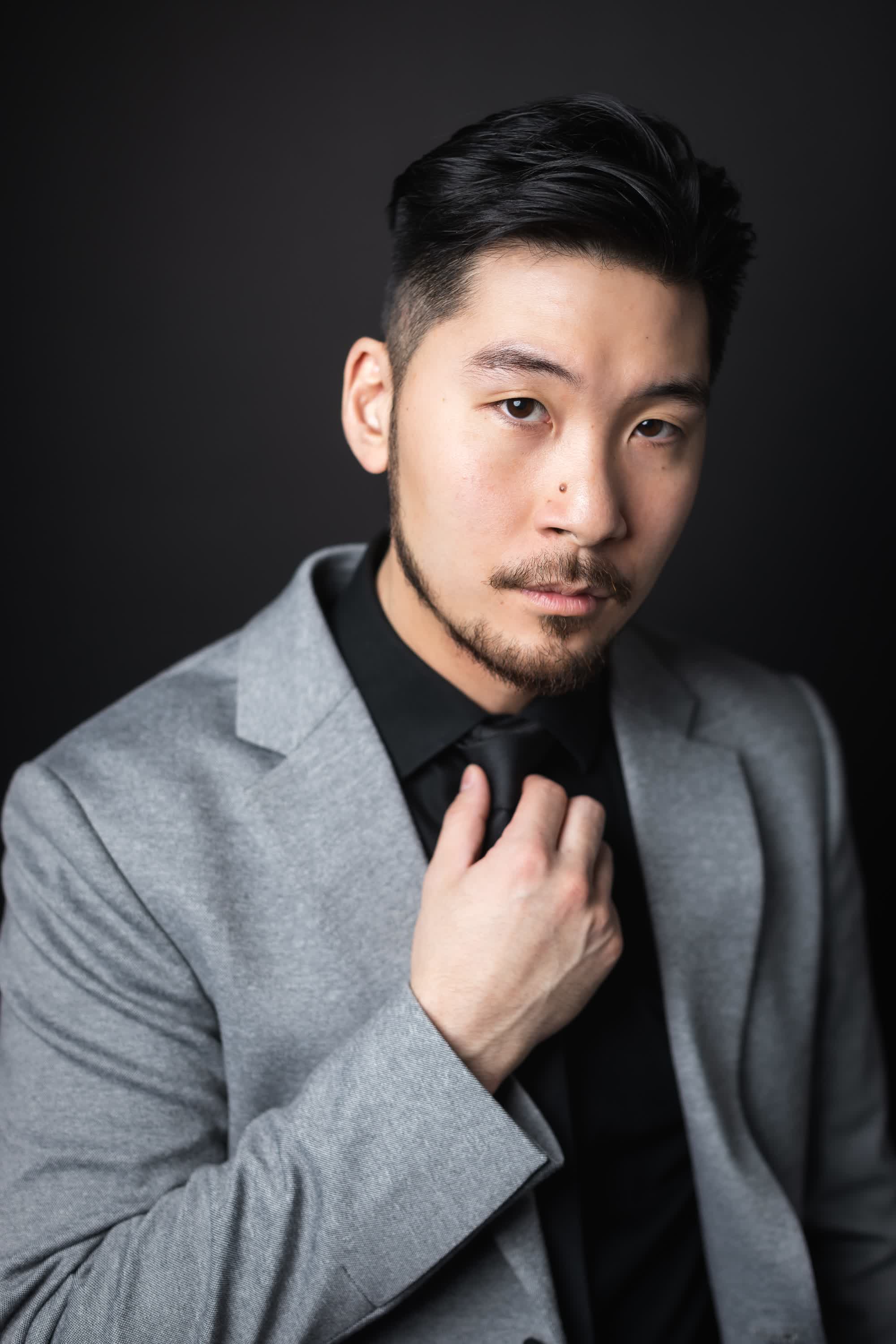 actor Leslie Kwan large photo