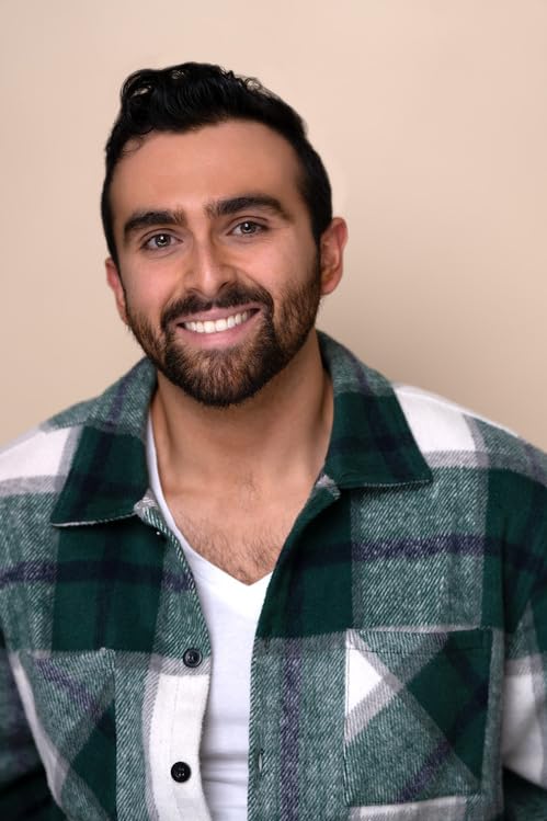 actor Tyler Sanchez large photo