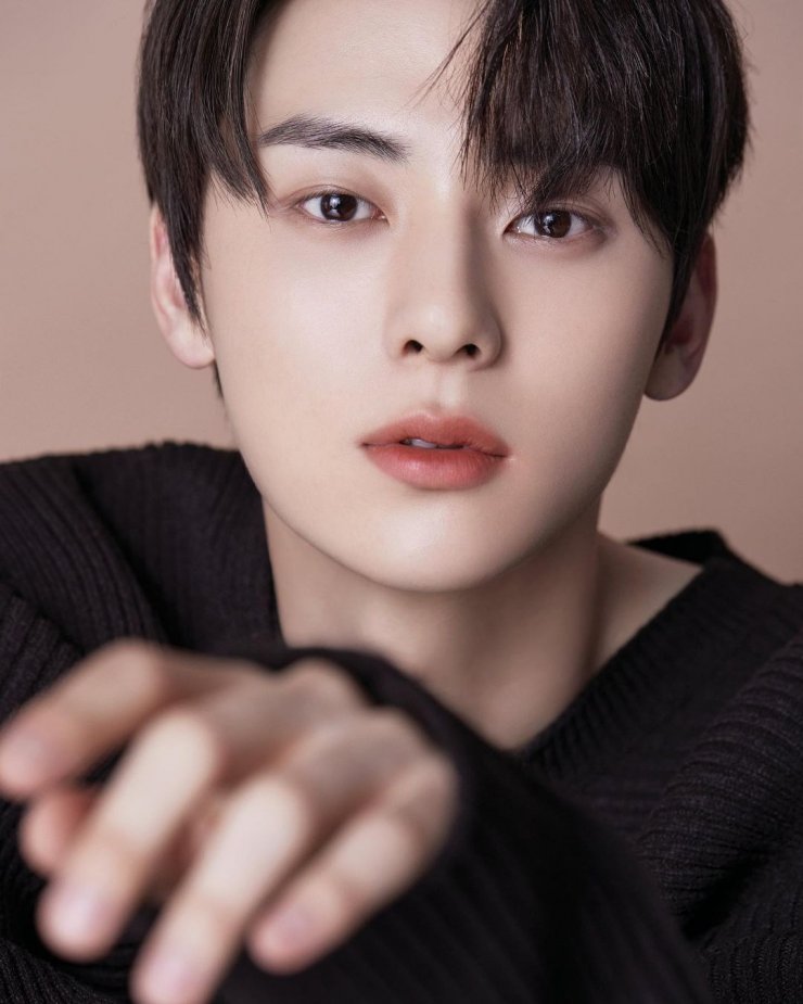 actor Hwang Min-hyun large photo