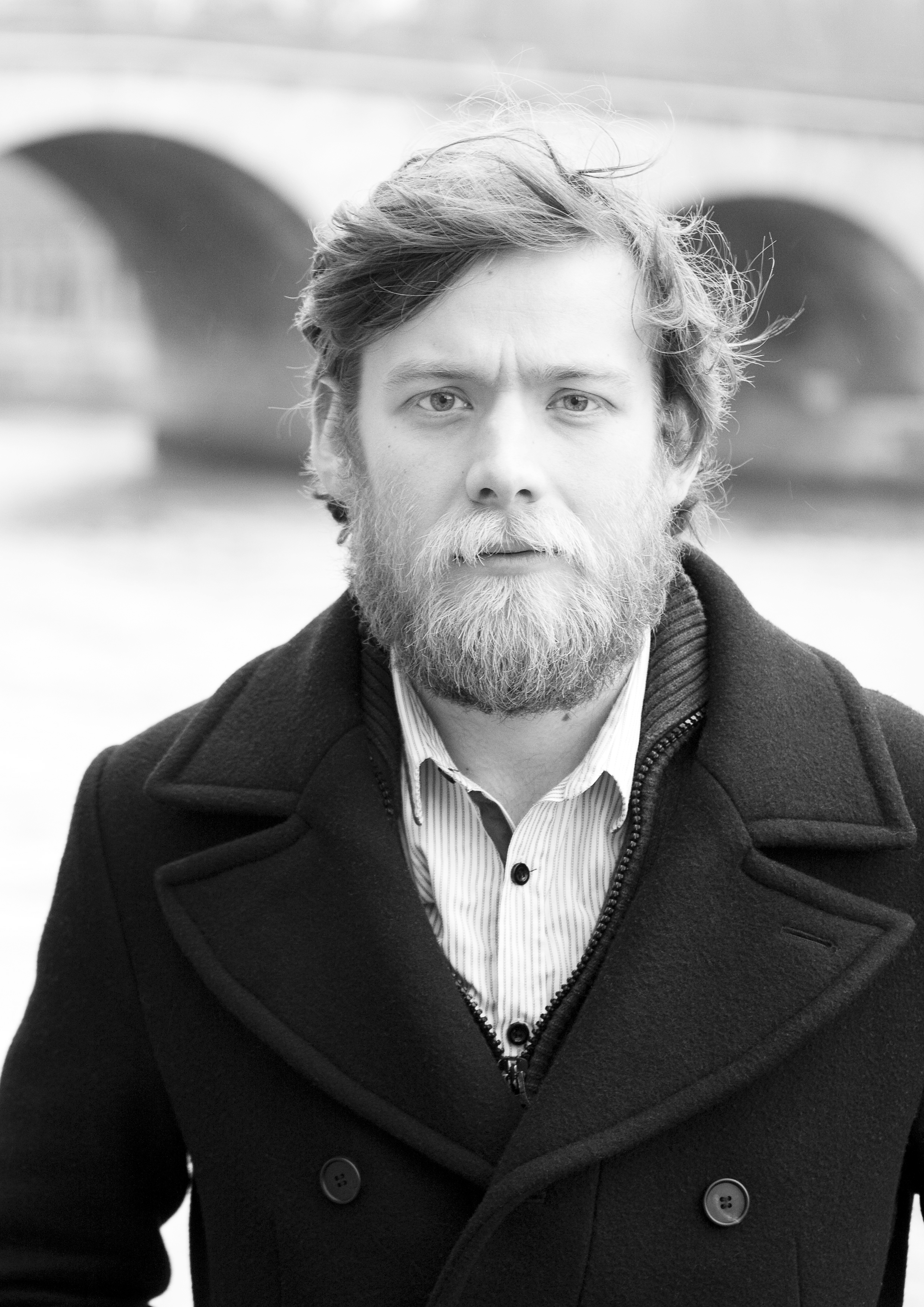 actor Tom Beaurepaire large photo