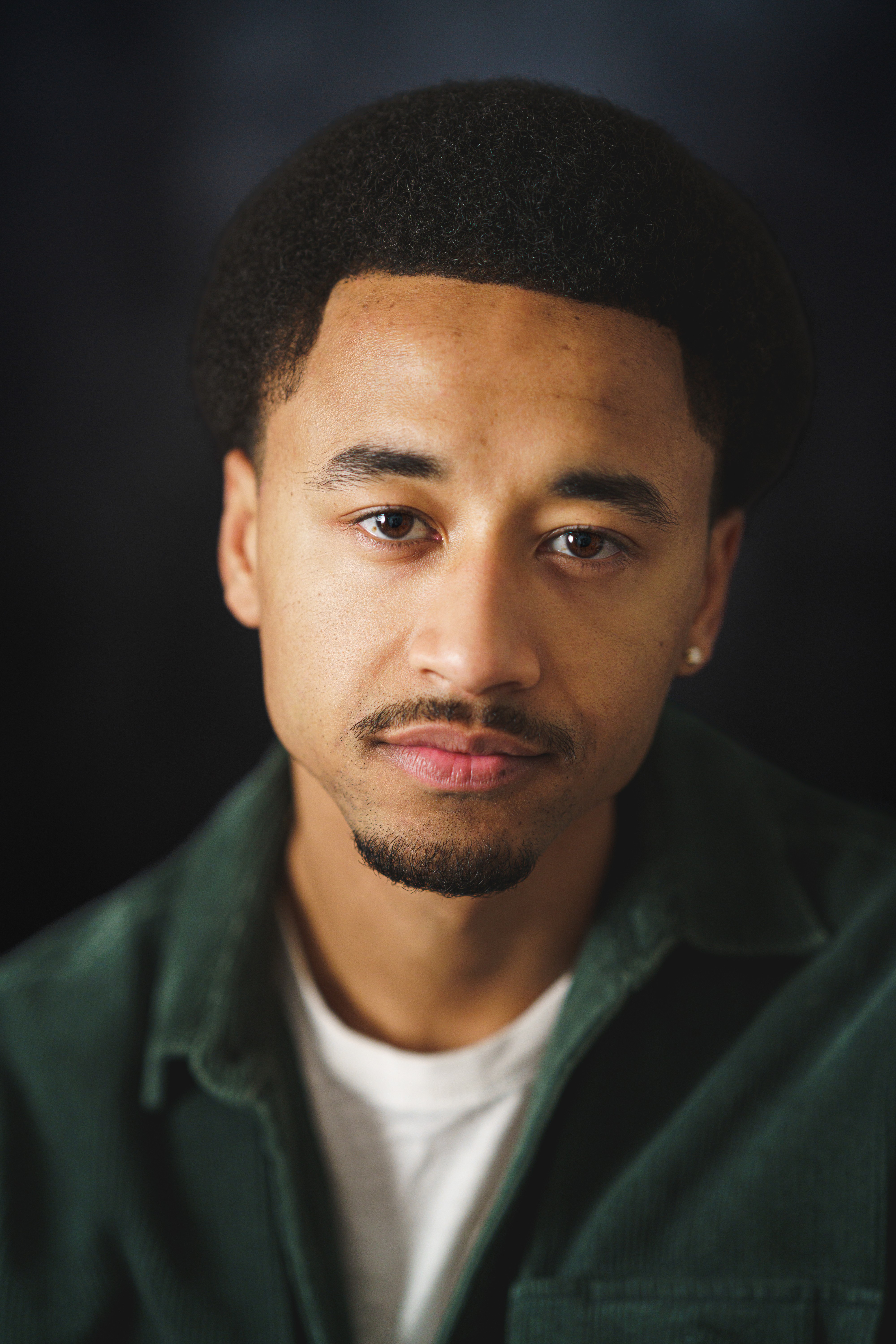 actor Kheba Touray large photo