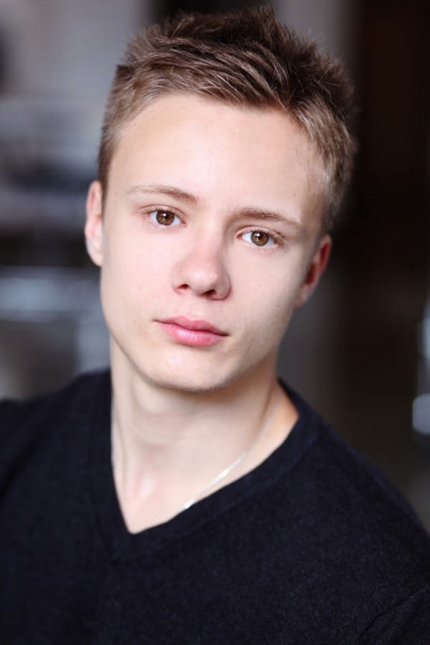 actor Antoine L'Écuyer large photo