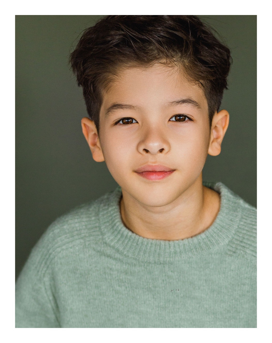 actor Lucas Sigler large photo