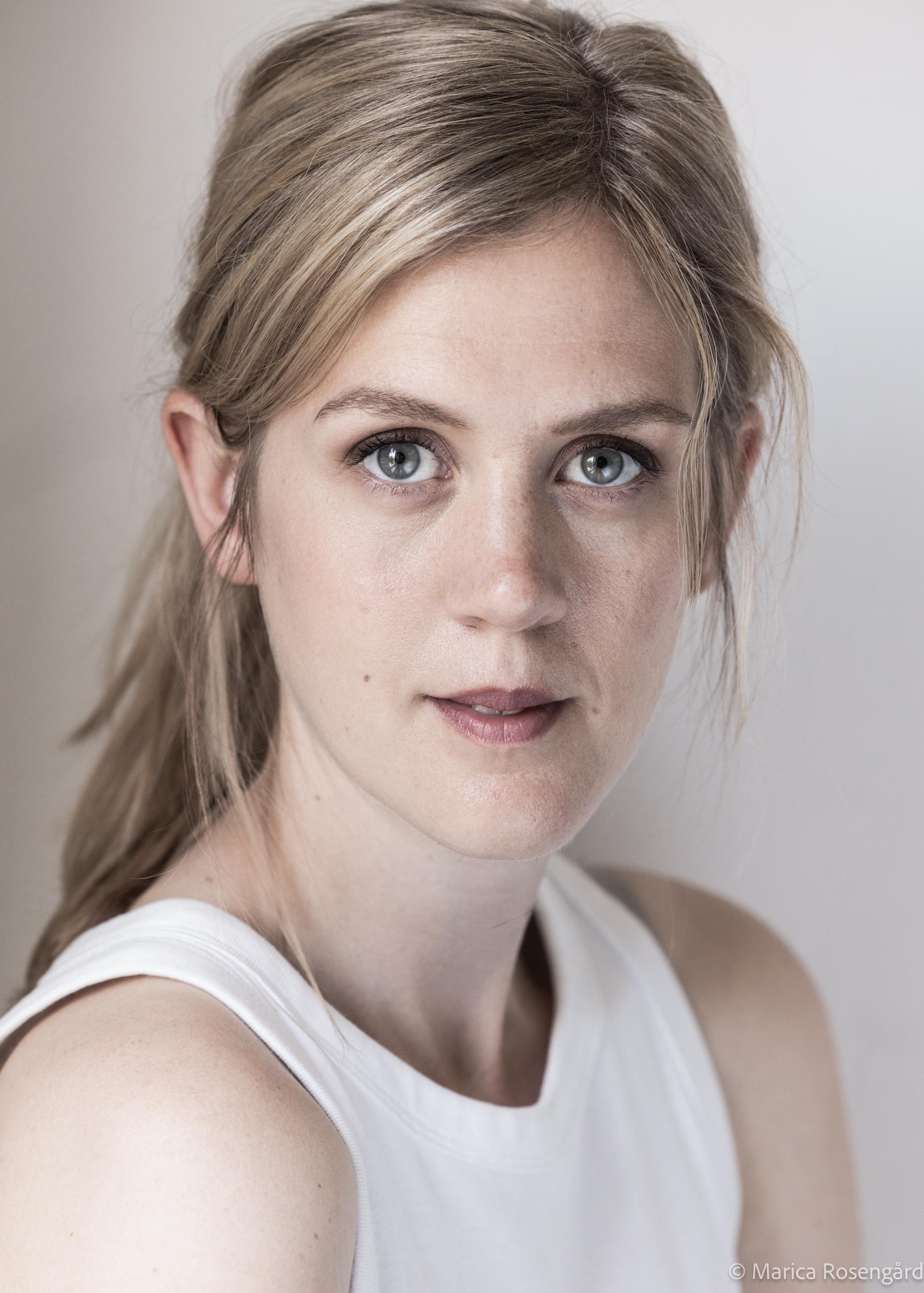 actor Malin Persson large photo