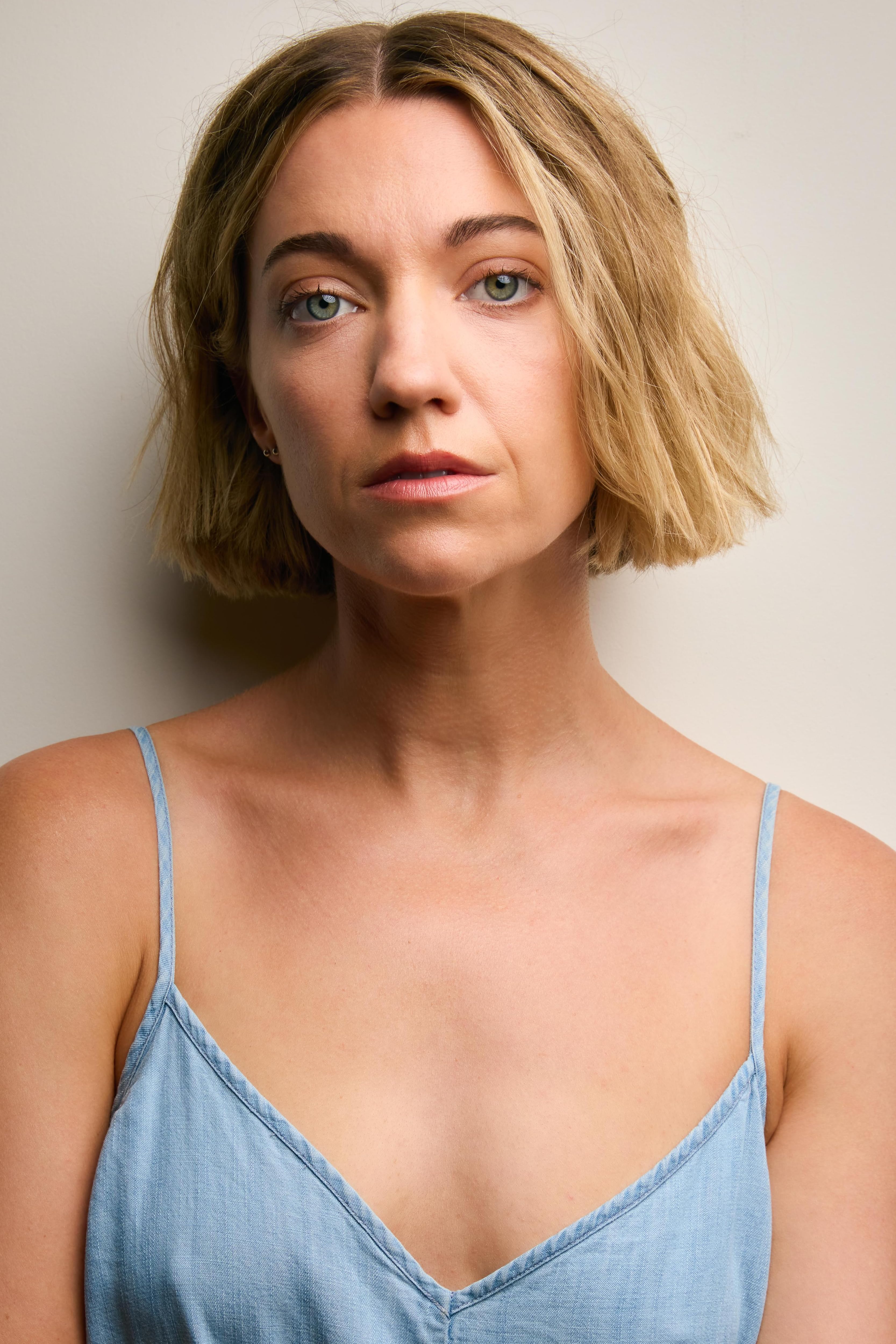 actor Autumn Teague large photo