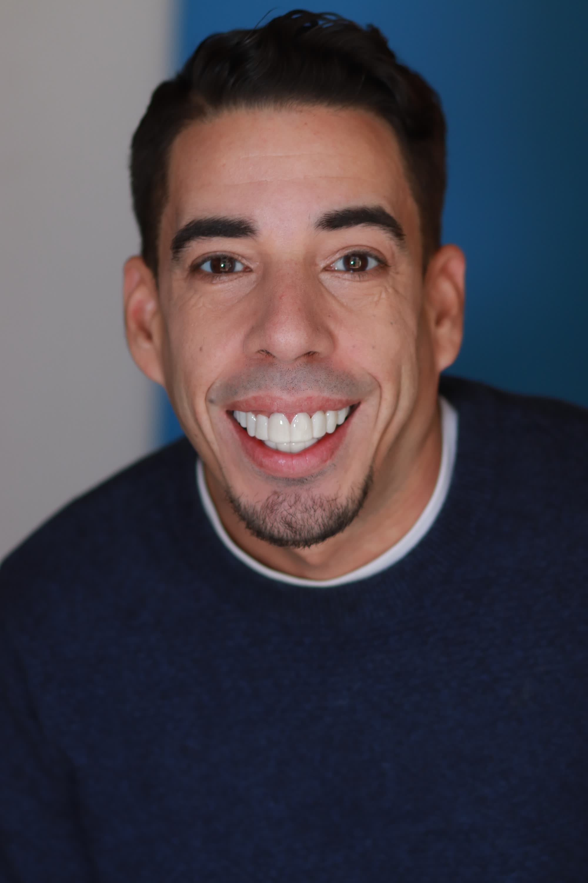 actor Mike Baez large photo