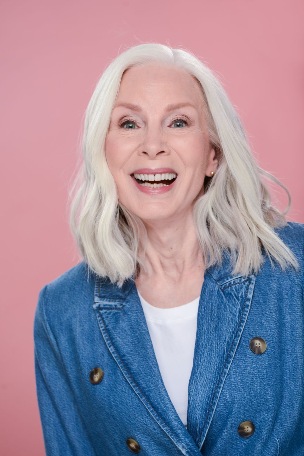 actor Louise Kerr large photo