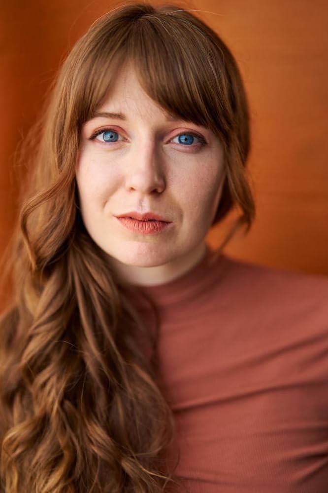 actor Nicole Murray large photo