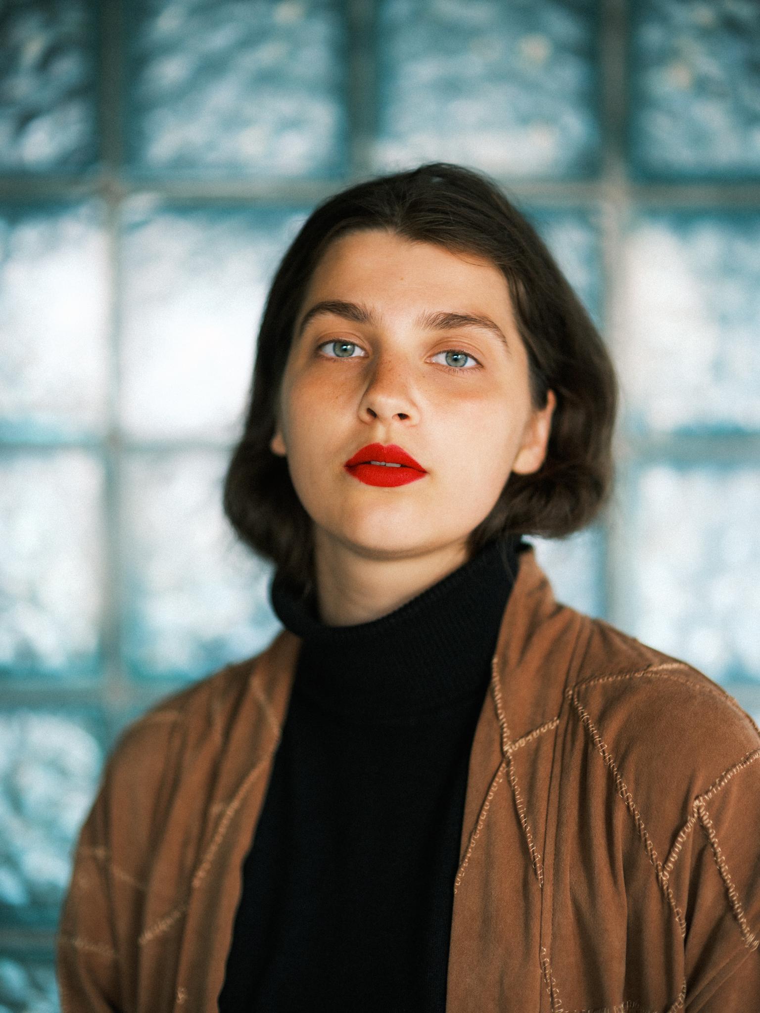 actor Maria Valk large photo