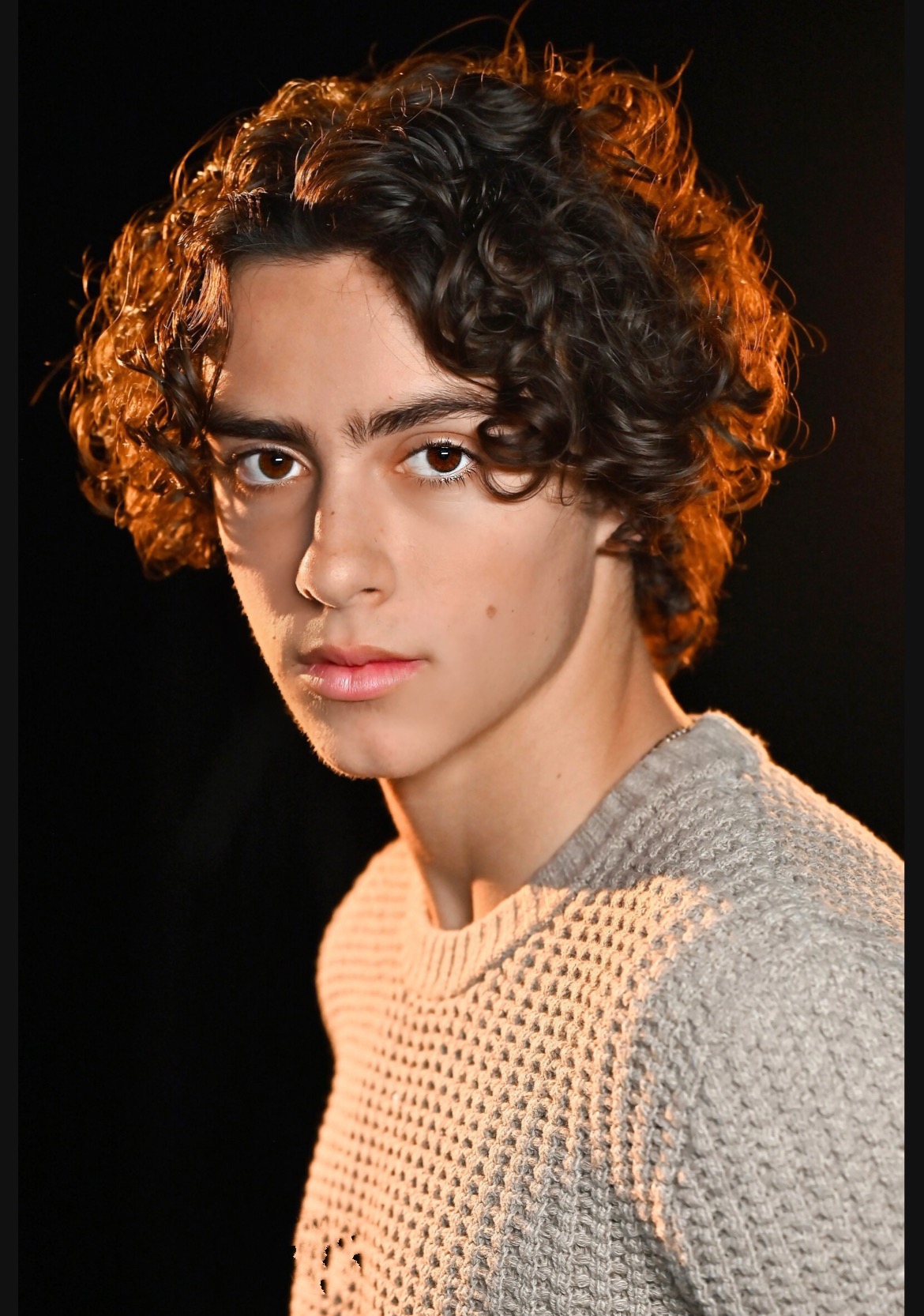 actor Logan Gray large photo