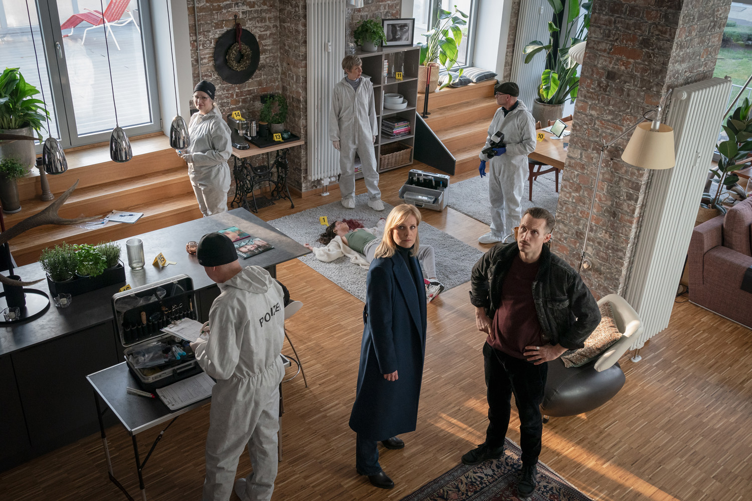 actor Xenia Assenza large photo