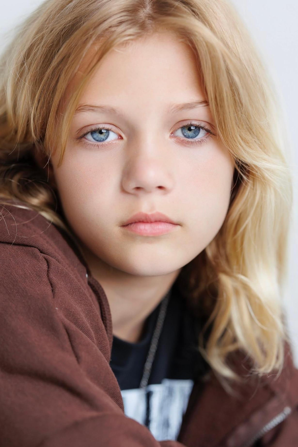 actor Sloane Burkett large photo