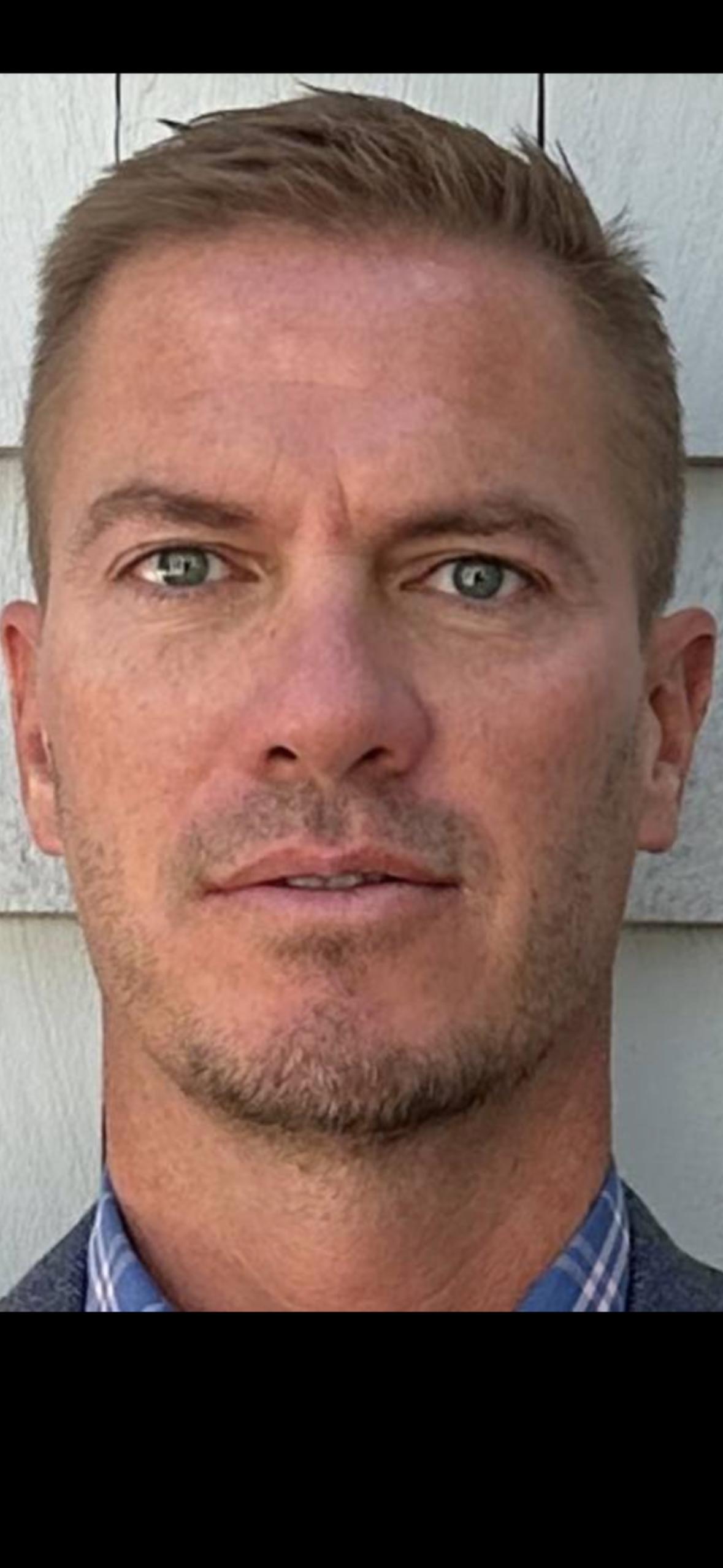 actor Dan Visser large photo