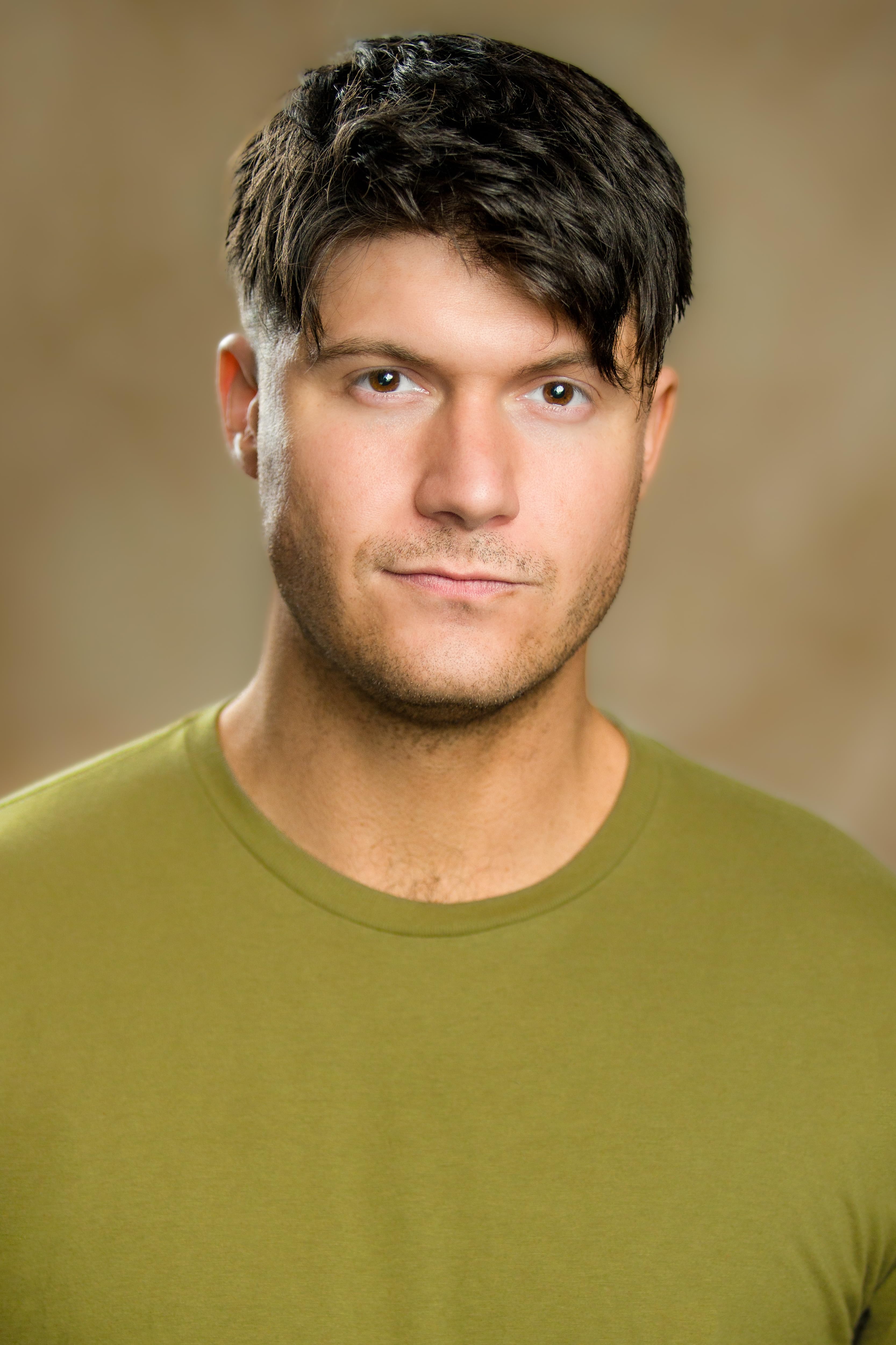 actor Alex Keener large photo