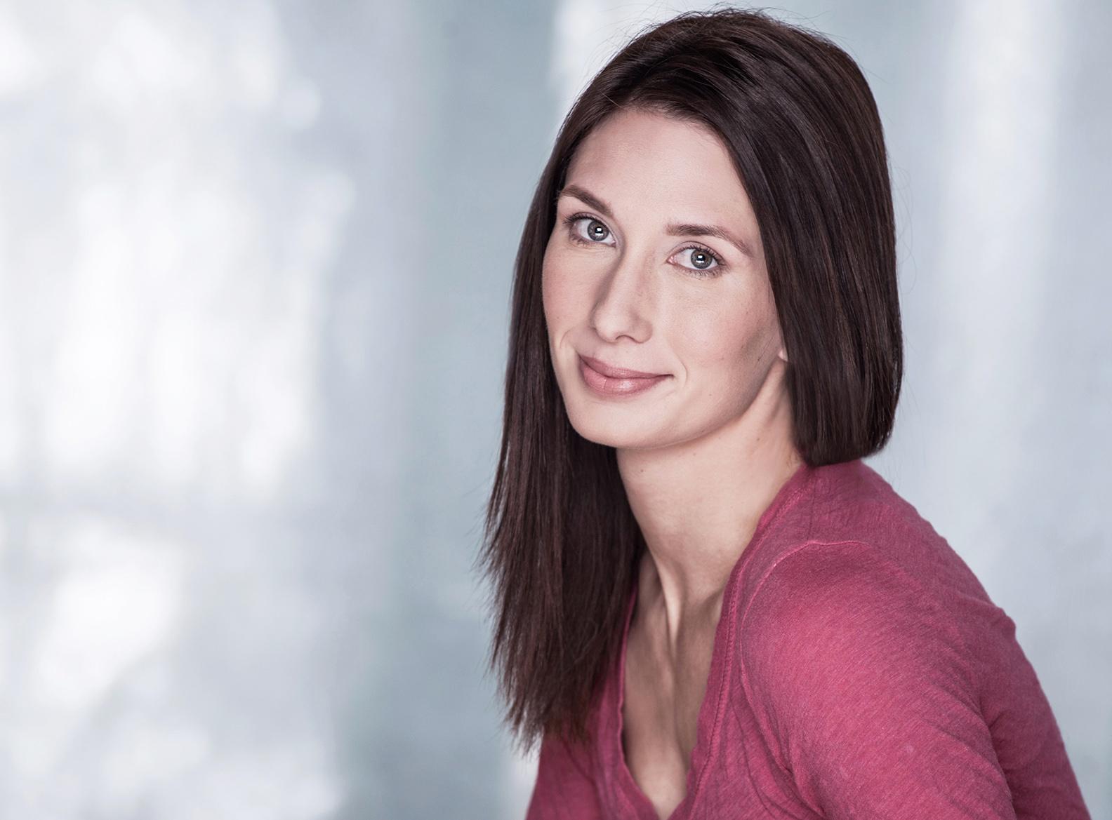 actor Jacqueline Lamb large photo