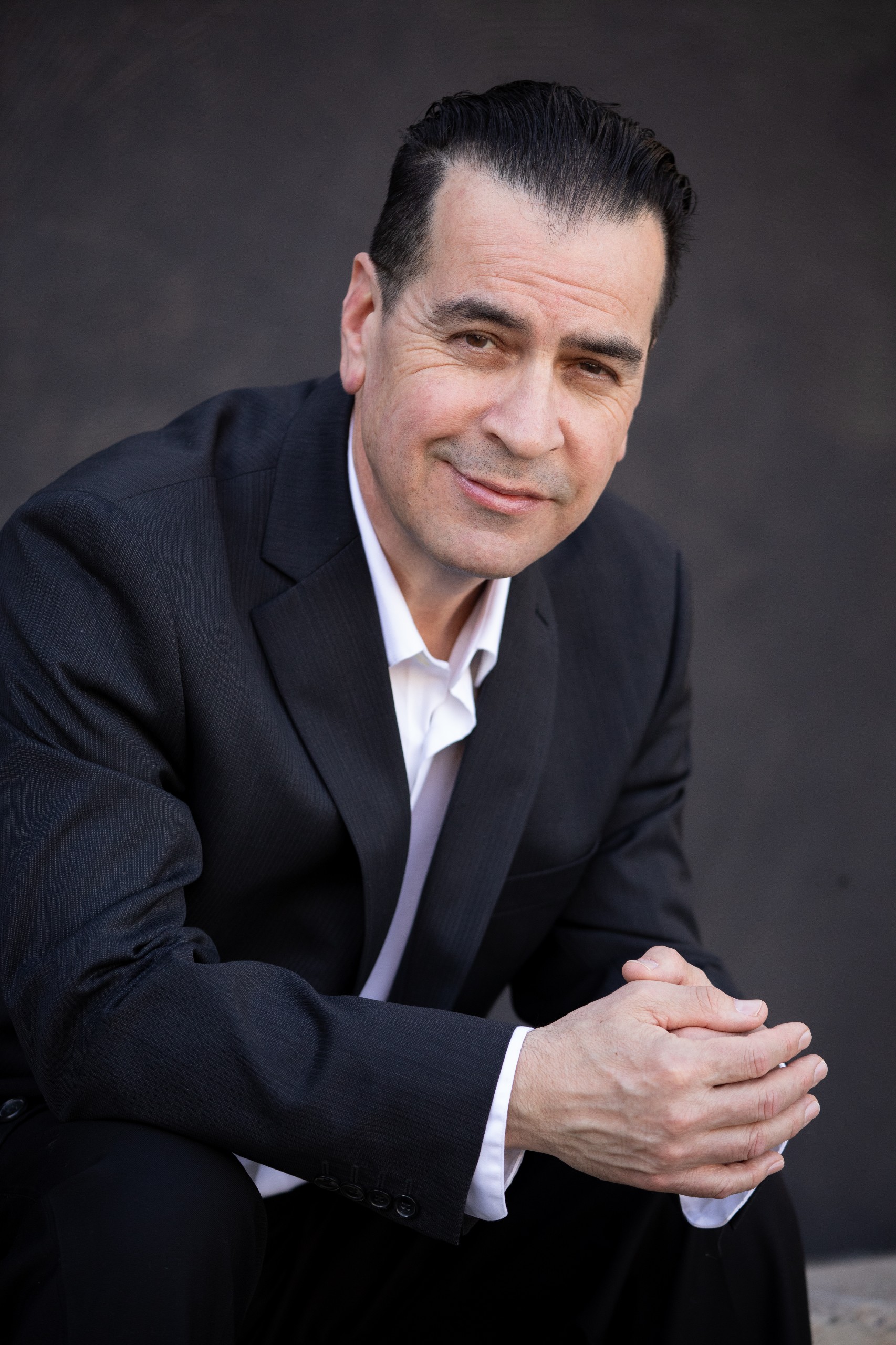 actor Henry Ibarra large photo