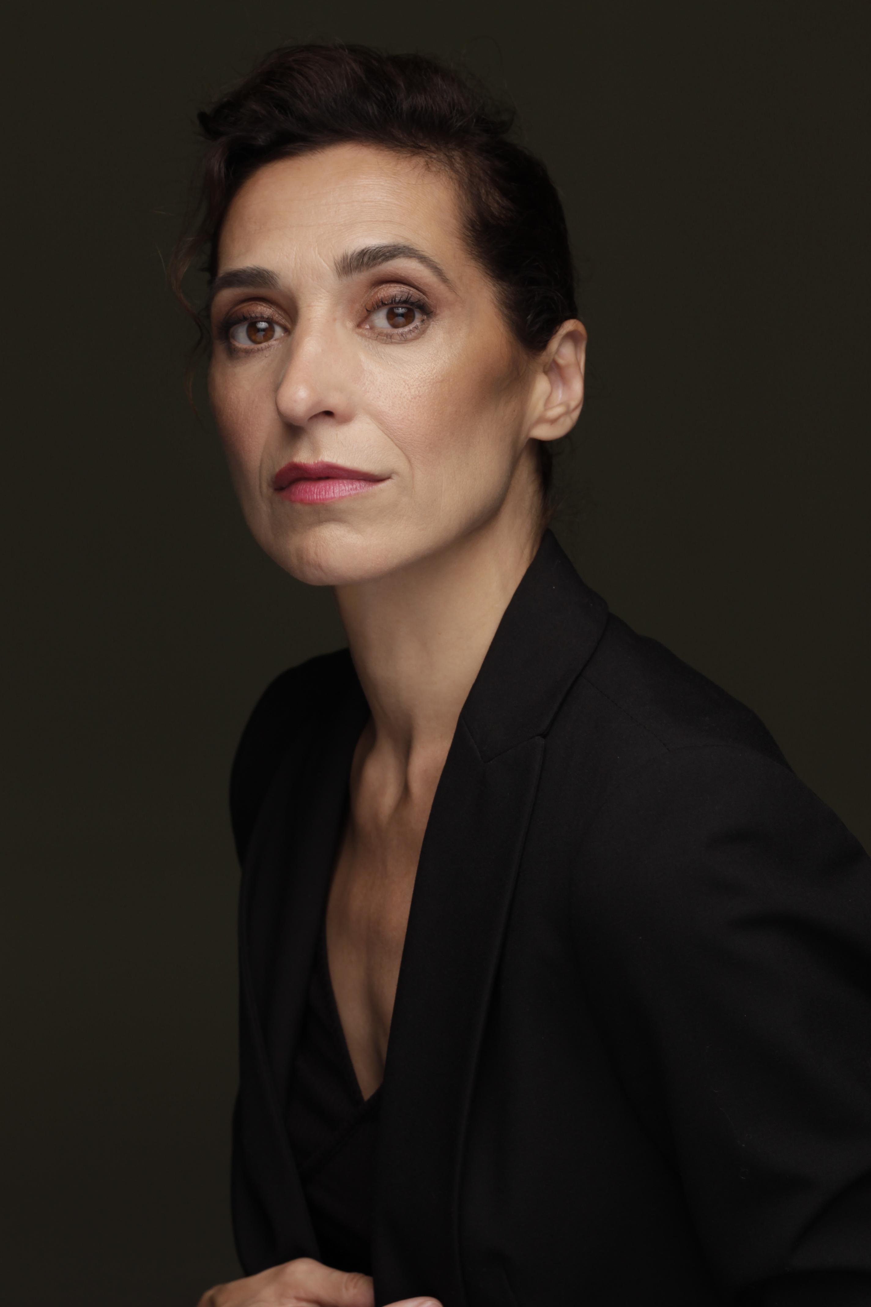 actor Laura Barba large photo