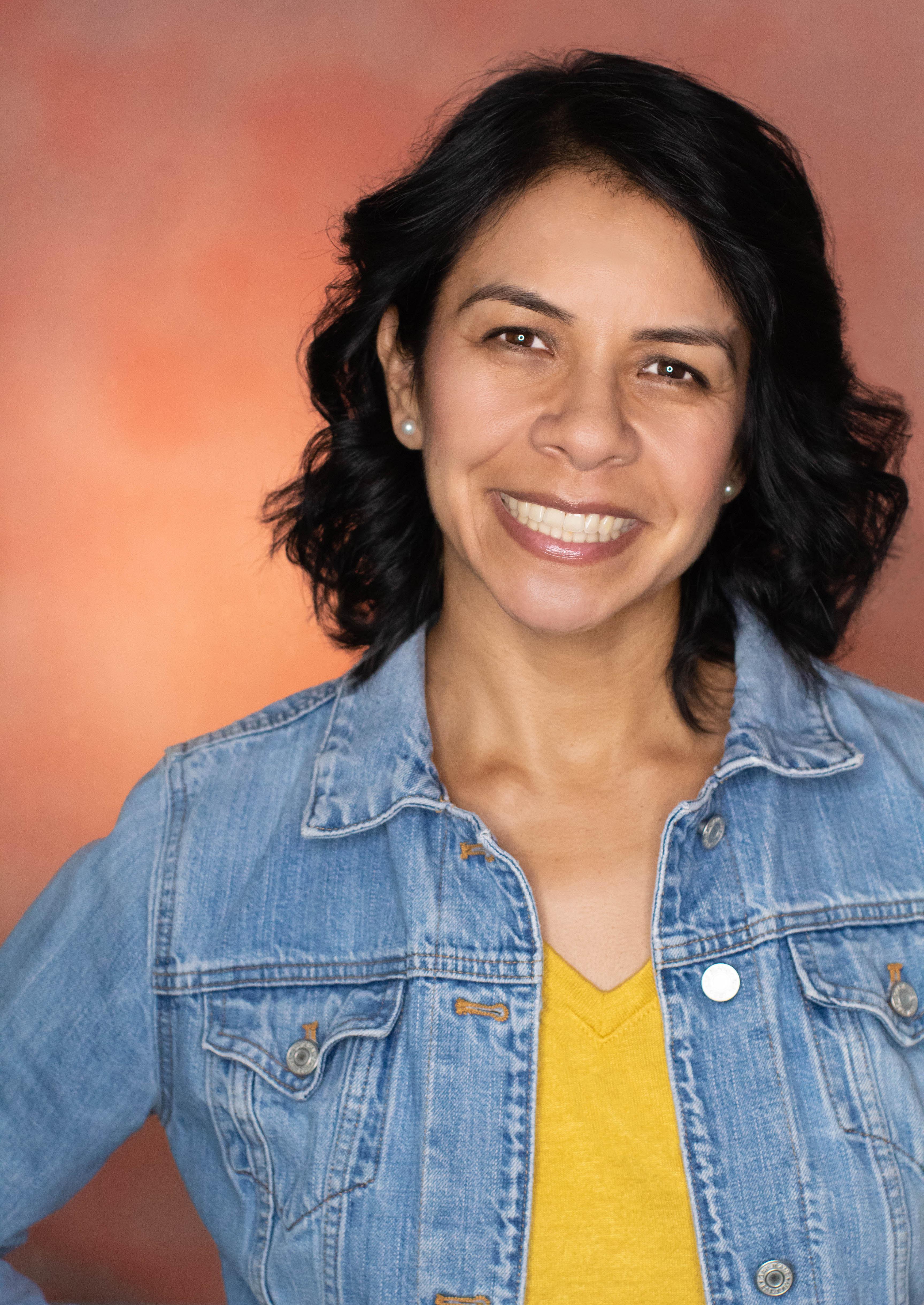 actor Amber Aviles large photo