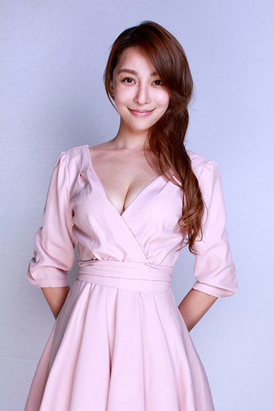 actor Celia Chang large photo